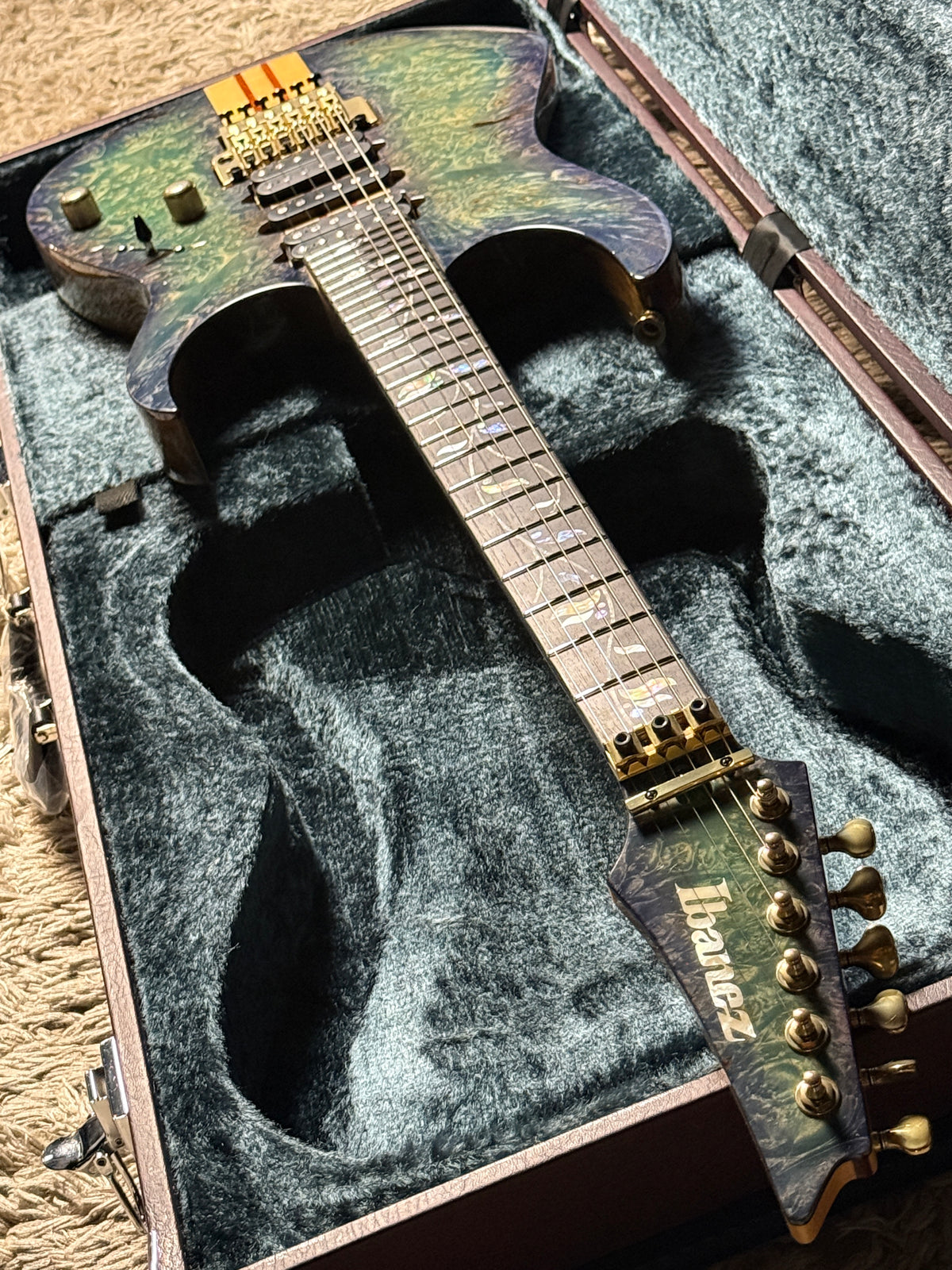 Ibanez Japan Custom Shop Visions IV2RG  with Ebony FB in Blue/Green/Purple Incl. Hardshell Case