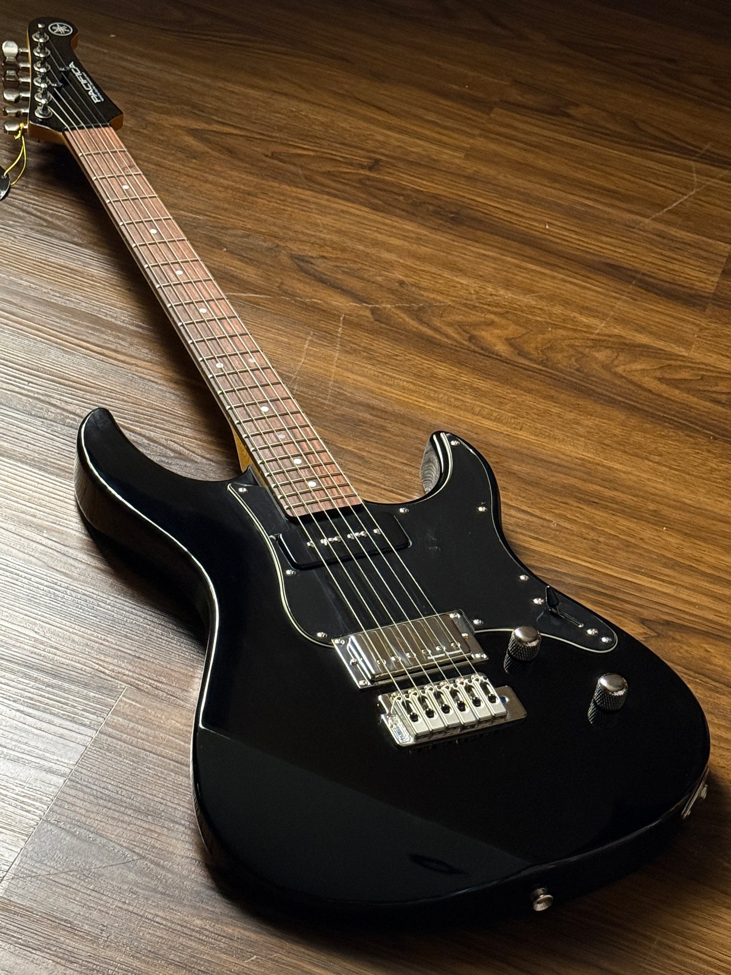 Yamaha PAC 611V Bocchi The Rock Limited Edition in Black ILP043163