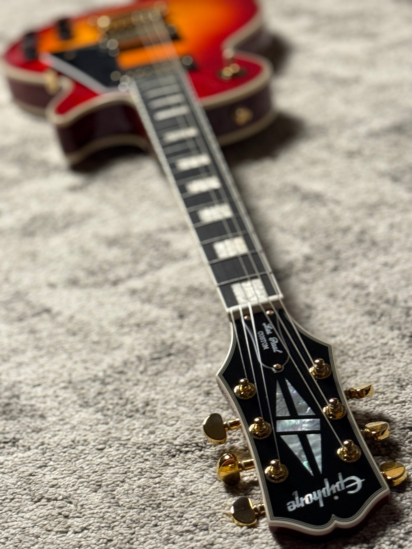 Epiphone Les Paul Custom Figured in Heritage Cherry Sunburst