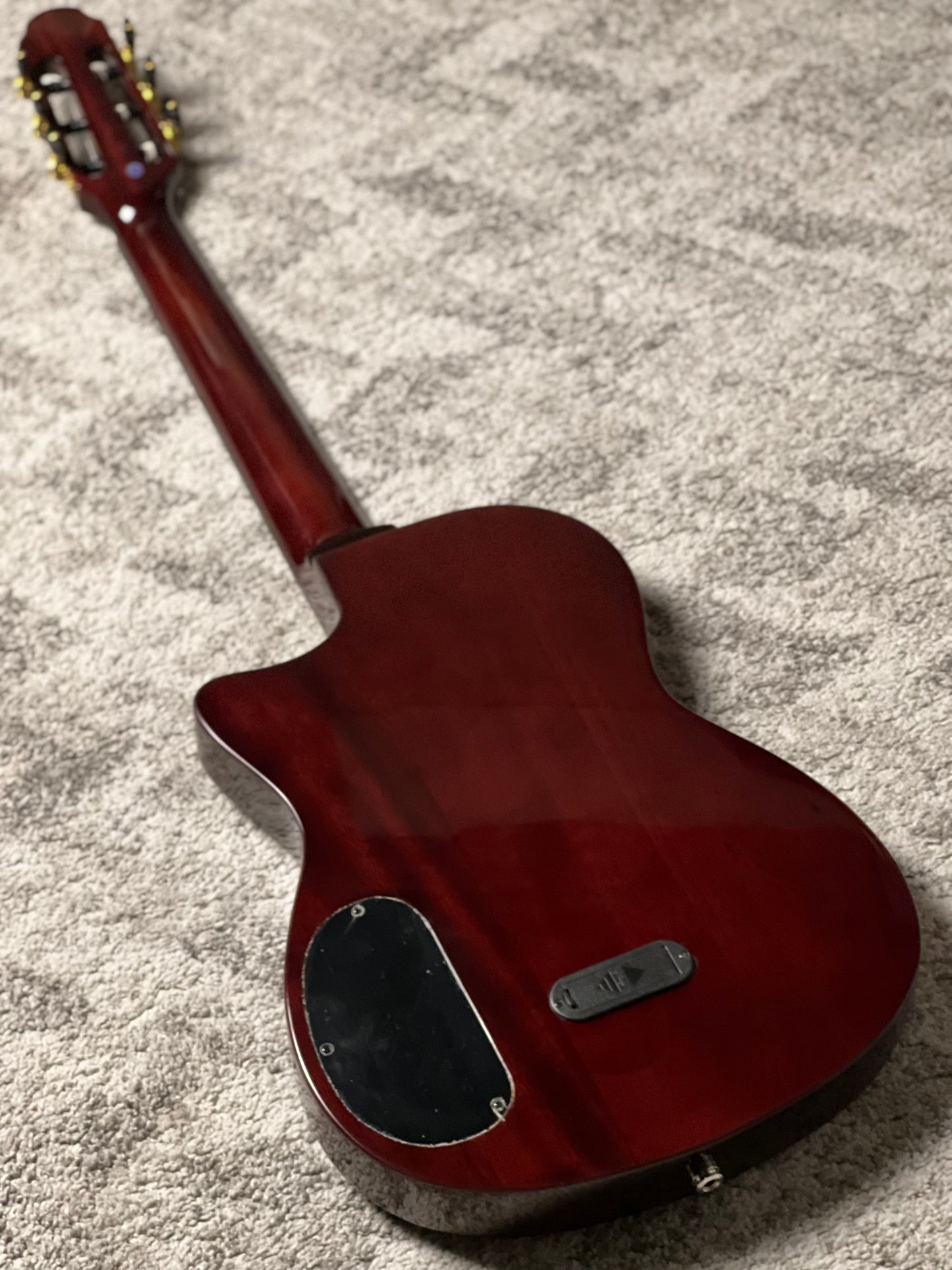 Tanglewood EM DC6 Nylon พร้อมปรีแอมป์ Fishman สีธรรมชาติ