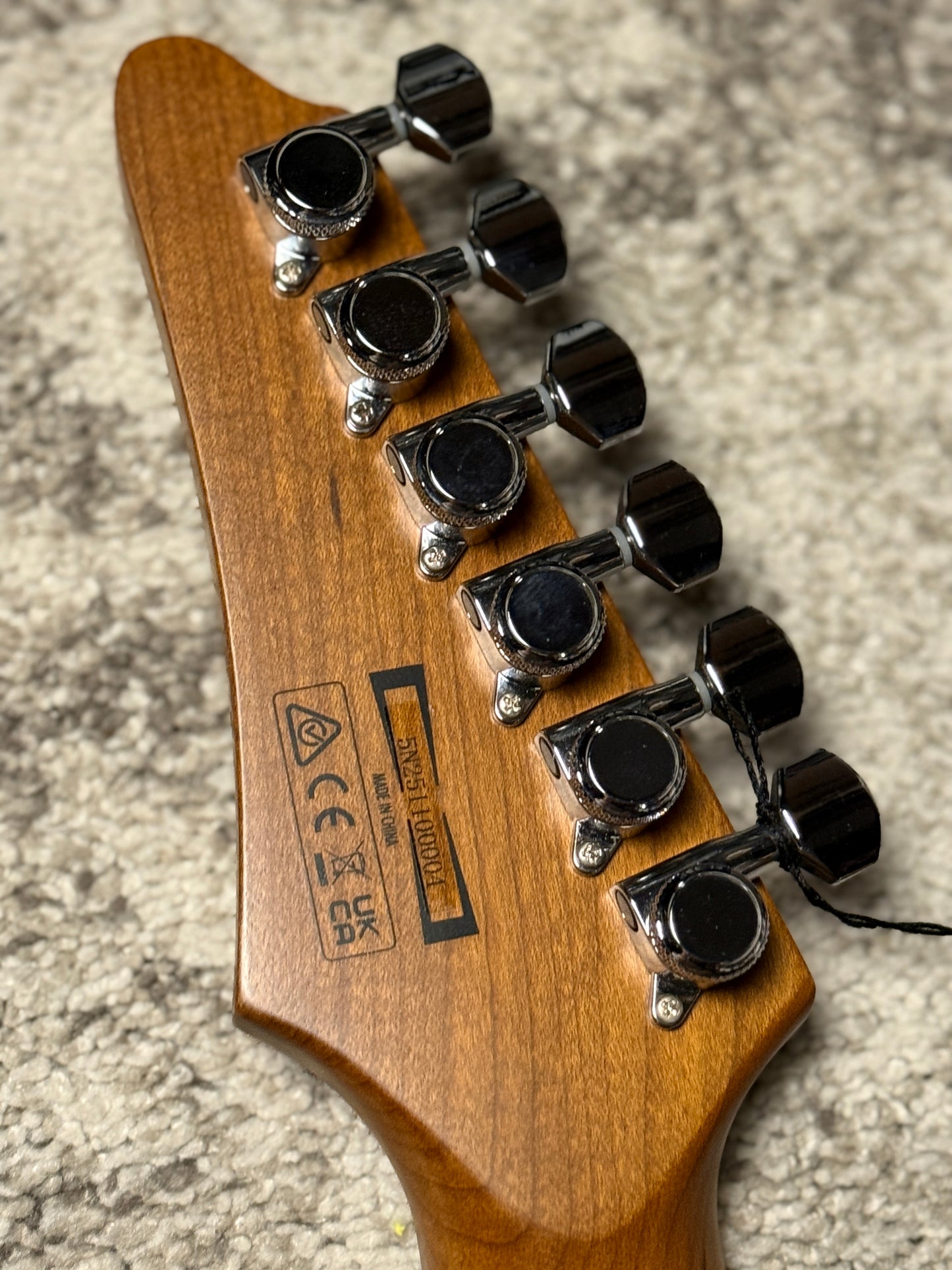 Ibanez AZ24S2-BK in Black