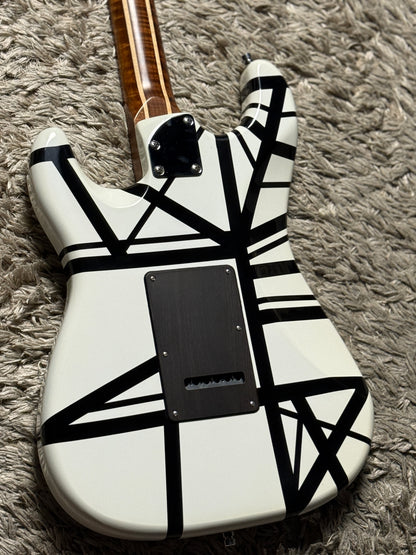 Dhatarattha Custom DST HSS in White with Black Stripes and "Whale Tail" Inlay