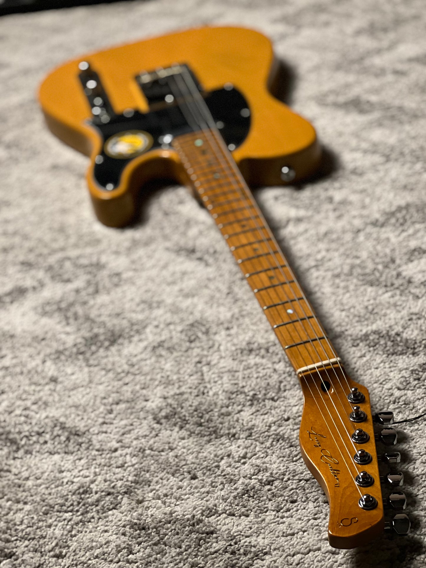 Sire Larry Carlton T7 in Butterscotch Blonde