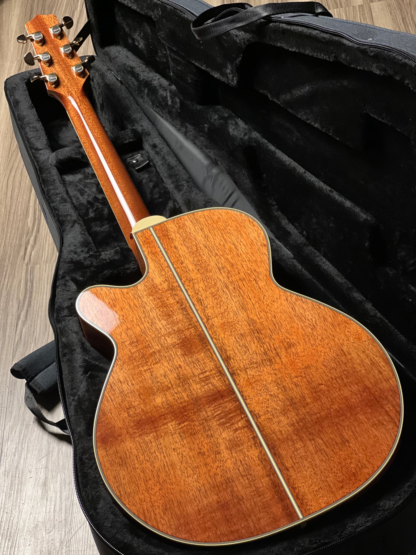 Takamine EF508KC in Natural Gloss with Case Made In Japan 62060771