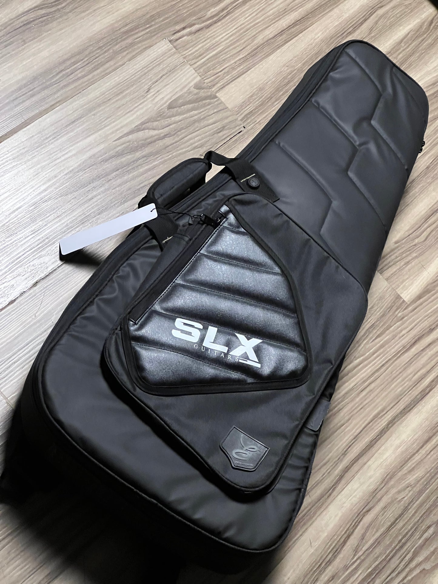 Enormous Essential Lightweight Gigbag for Headless Guitar