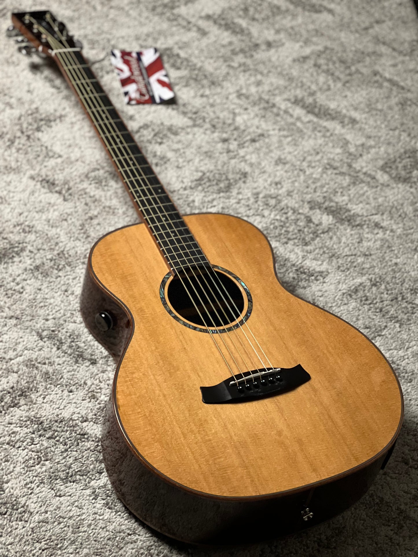 Tanglewood TRS1-E Rosewood Smart Solid Top Mini Folk Acoustic w/Pickup in Natural Gloss