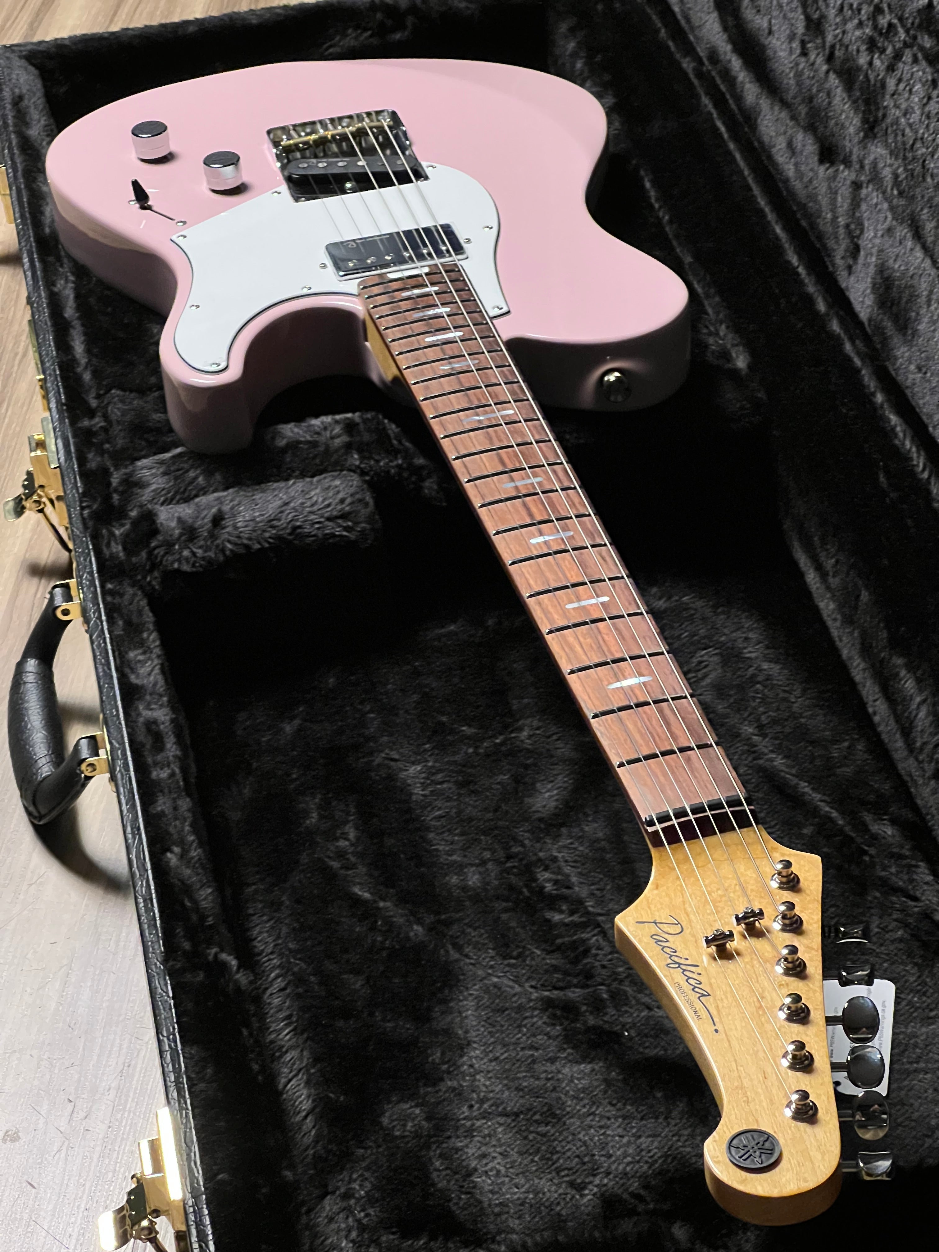 Yamaha PACP11S Pacifica SC Professional in Ash Pink – nafiriguitar.com