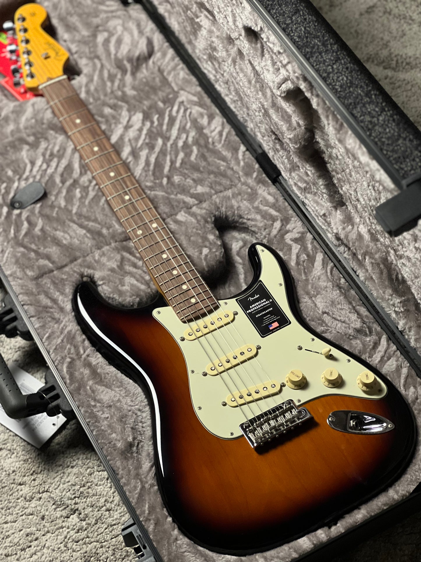Fender American Professional II Stratocaster with RW FB in Anniversary 2-Tone Sunburst
