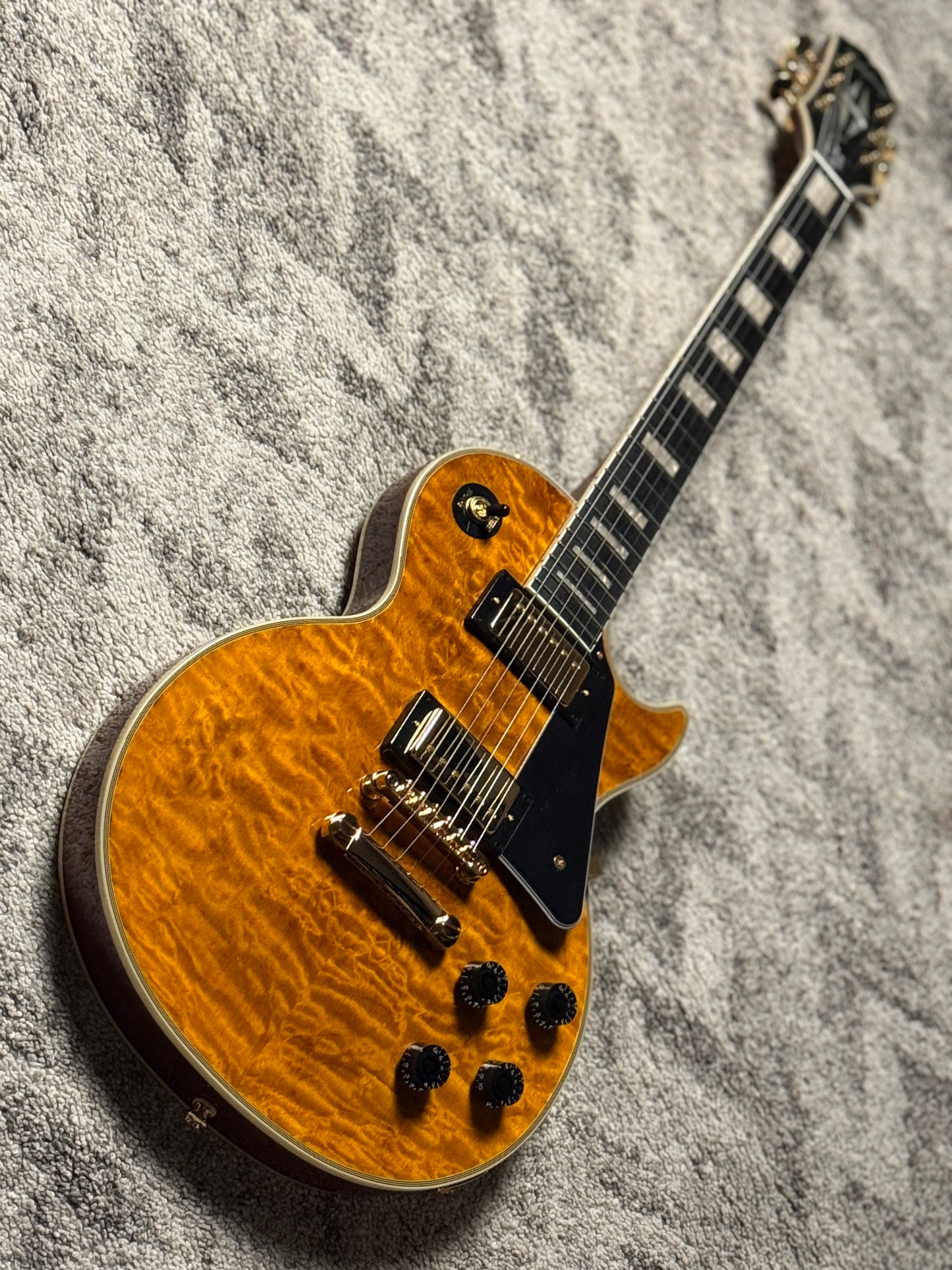 Epiphone Les Paul Custom Quilt in Transparent Amber Limited Edition