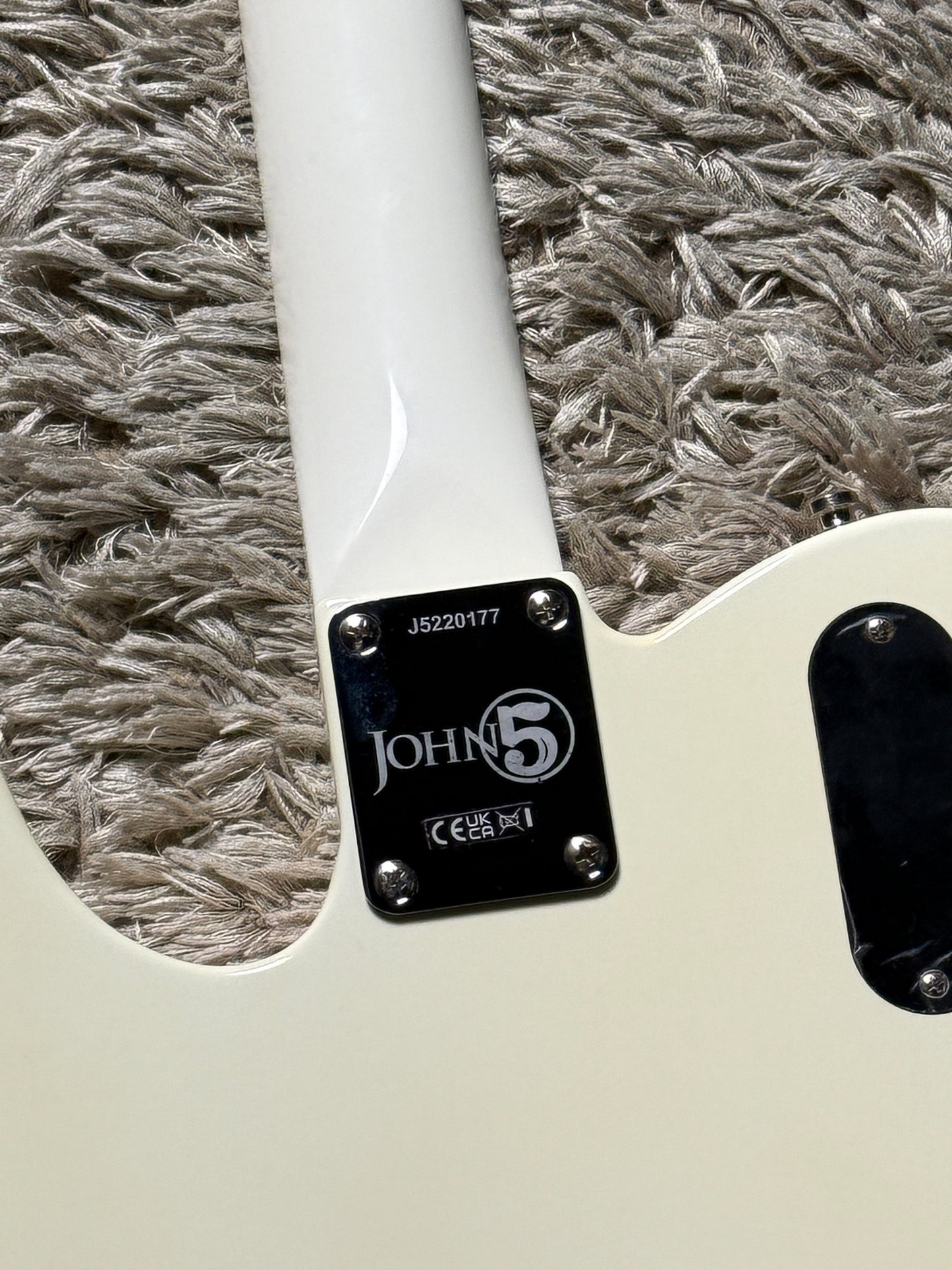 Fender John 5 Ghost Telecaster with Maple FB in Arctic White J5220177