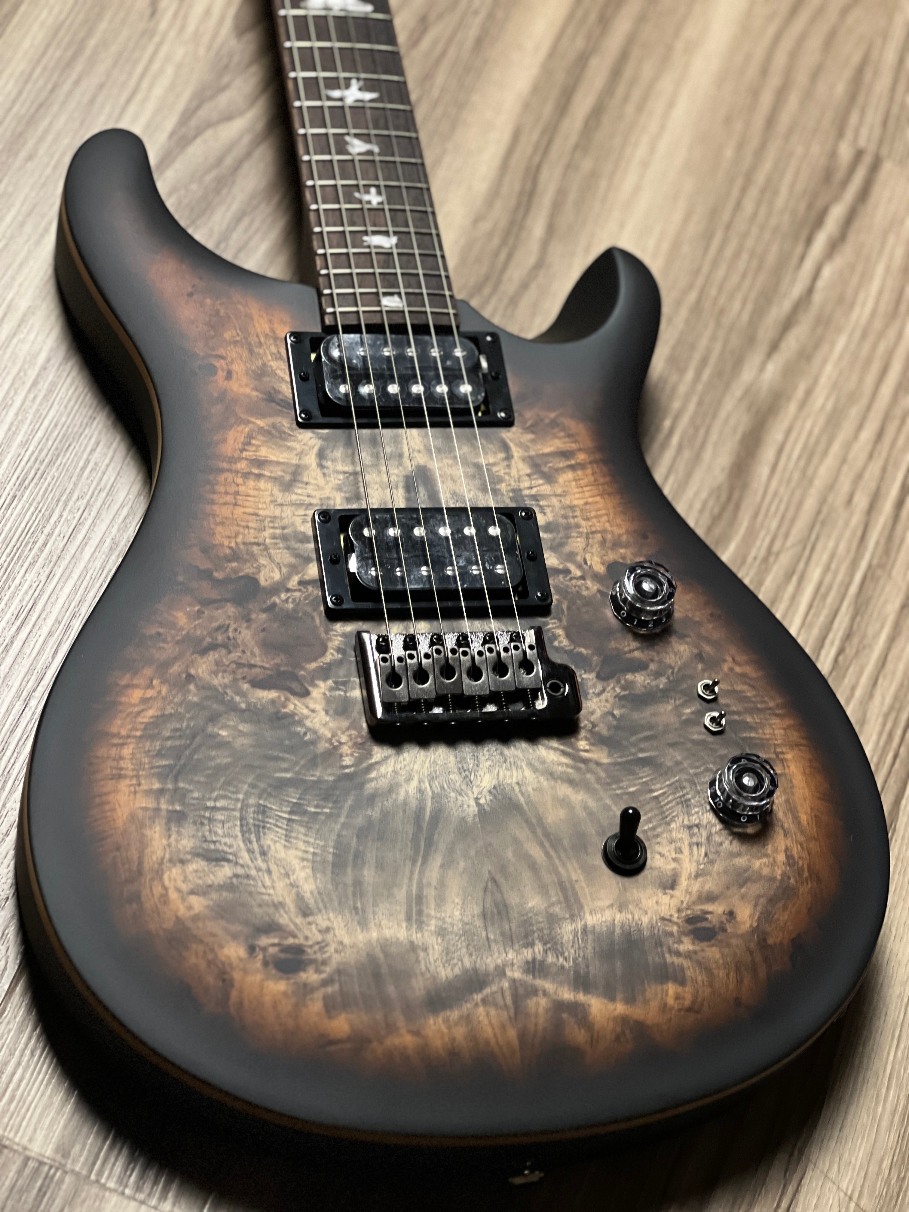 最終値下げ 優良個体 PRS custom24 SE BLACK ギグバッグ付き 2e35a38c4778riYupKDbYZMe0DR0IT