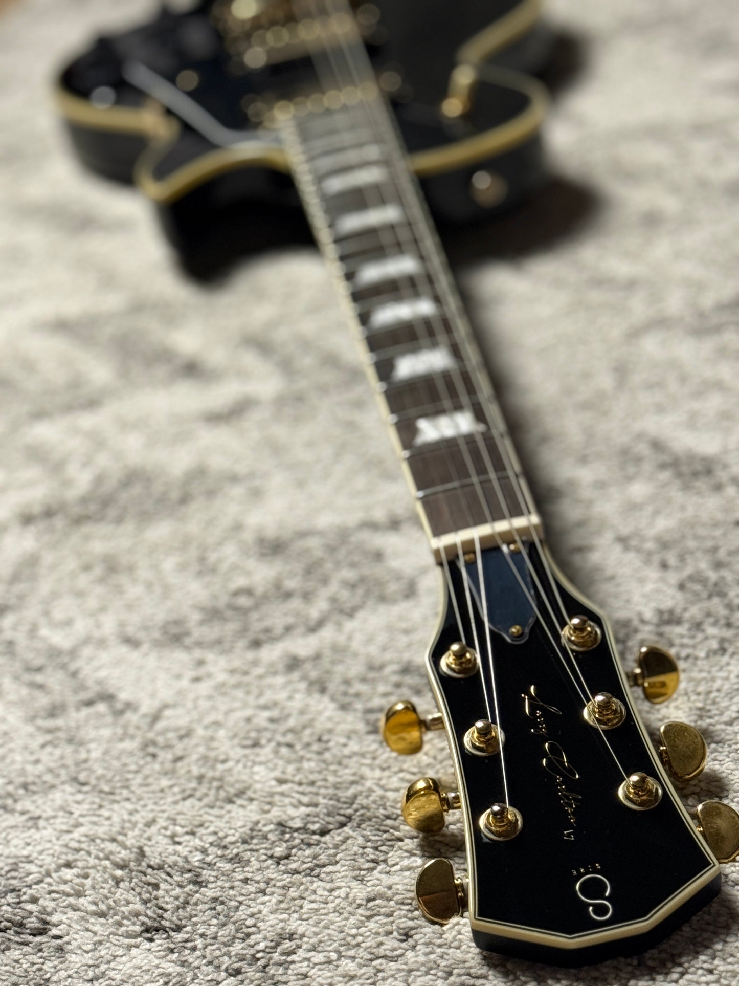 Sire Larry Carlton L7 in Black