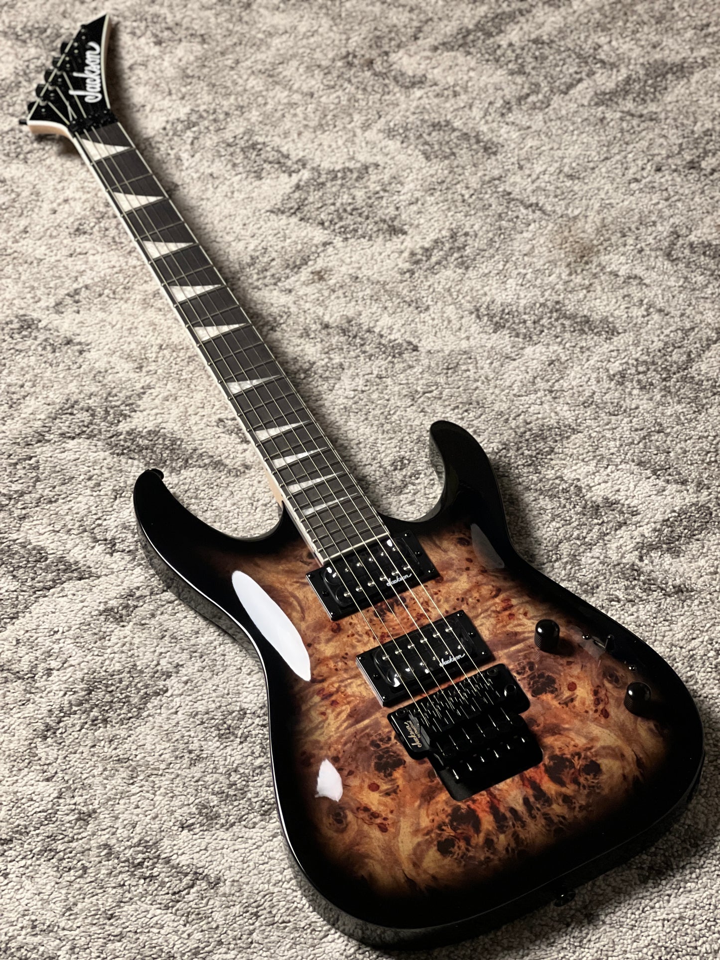 Jackson JS Series Dinky JS32 DKAP with Amaranth FB in Transparent Black Burst