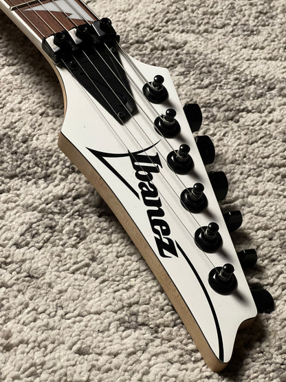 Ibanez RG450DXB-WH Electric Guitar in White I260802054 (USED)