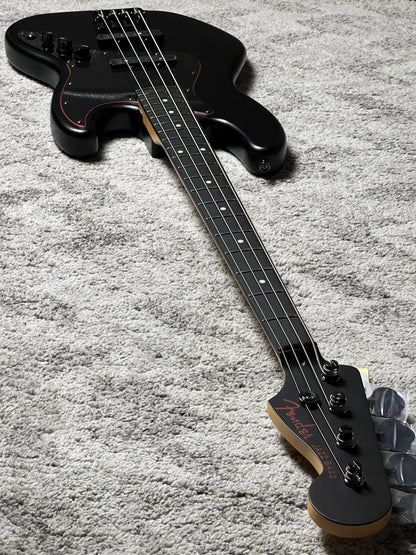 Fender MIJ Limited Jazz Bass with RW FB in Noir JD25025853