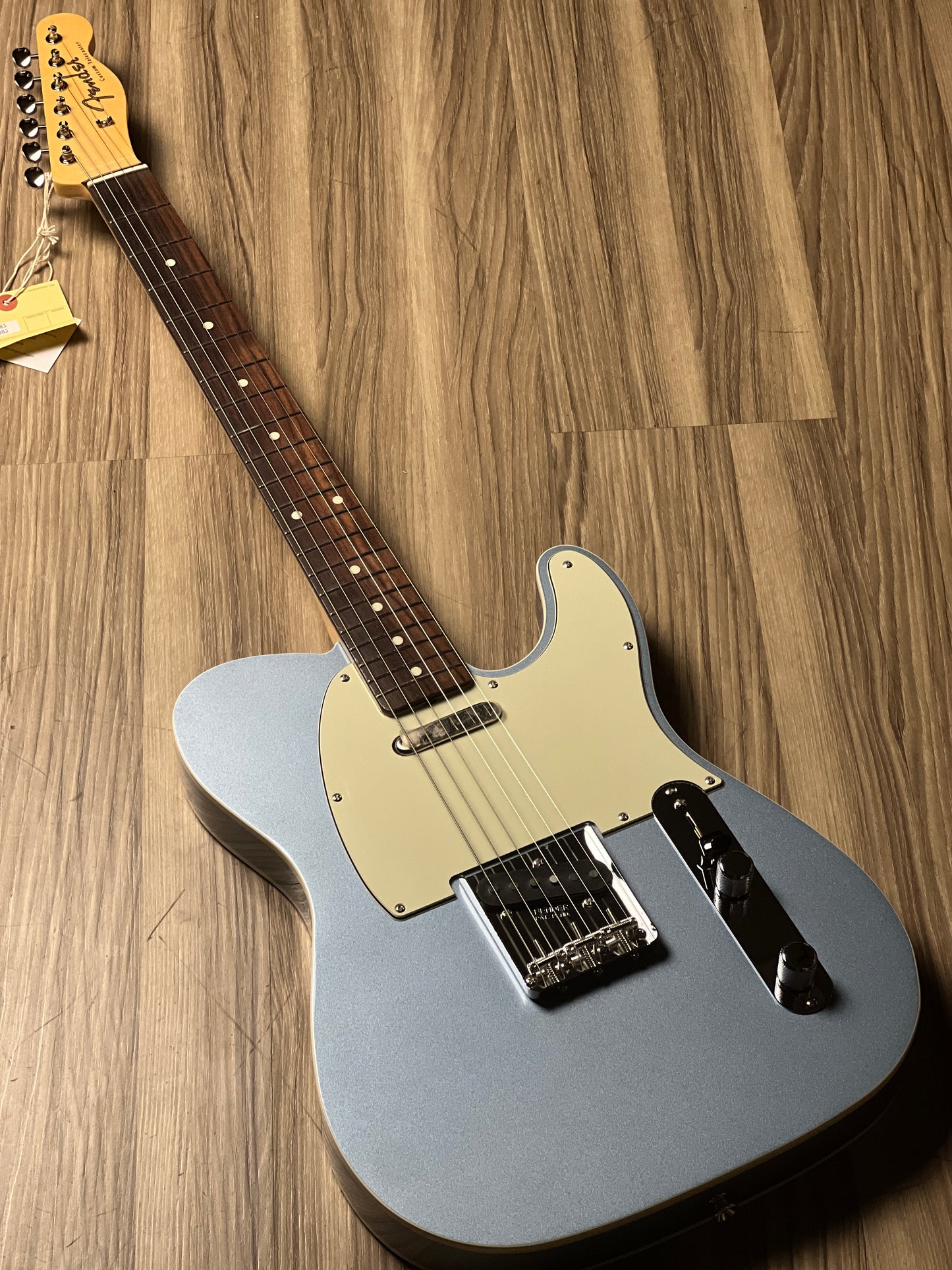 Fender FSR MIJ Traditional 60s Telecaster Custom with RW FB in Ice Blue Metallic JD24014474