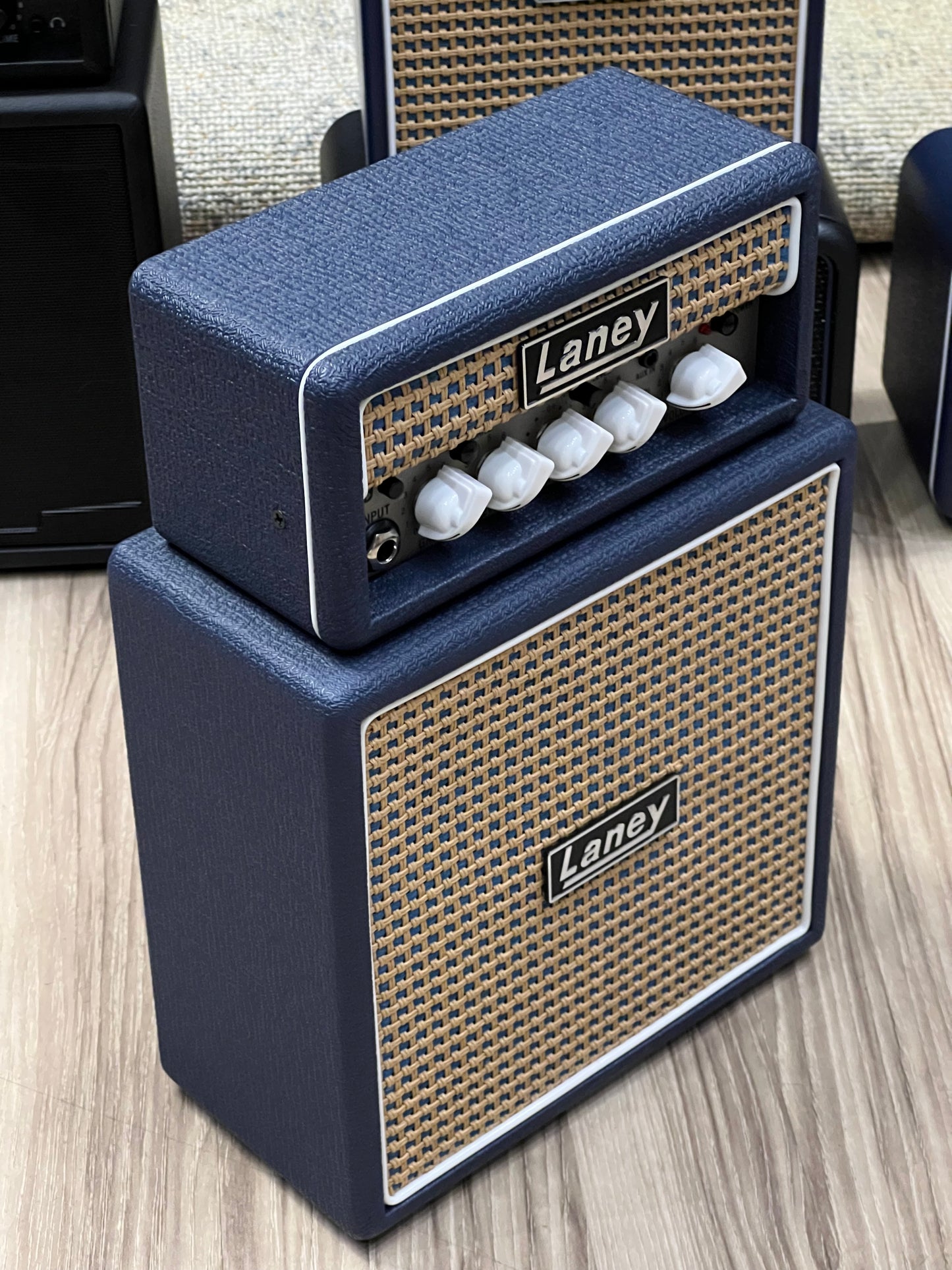 Laney Ministack-B-Iron 4 x 3-inch 6-watt Bluetooth Battery Powered Com ...