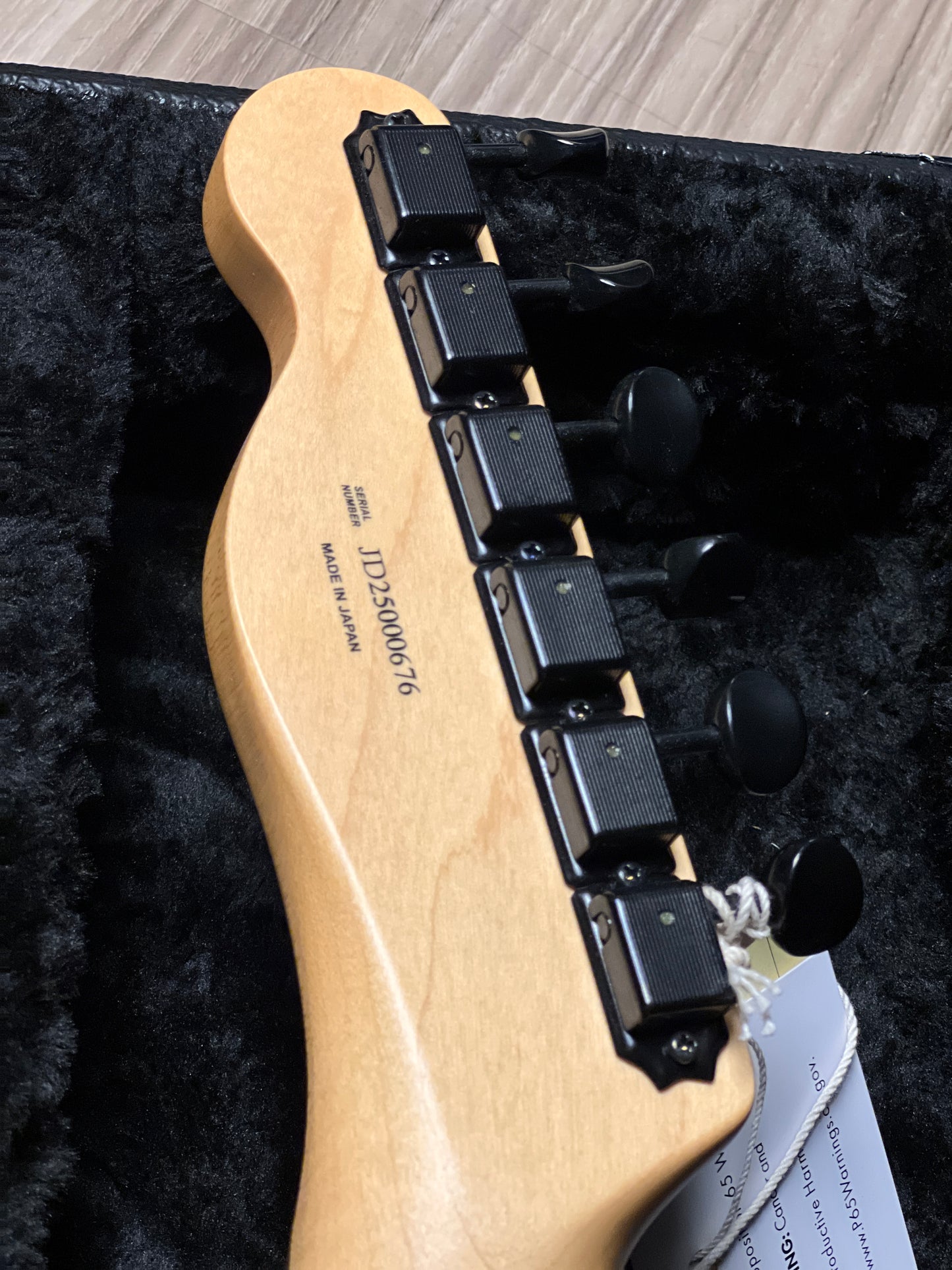 Fender MIJ Limited Edition Monster Hunter Rathalos Telecaster with RW FB in Rathalos Red JD25000676