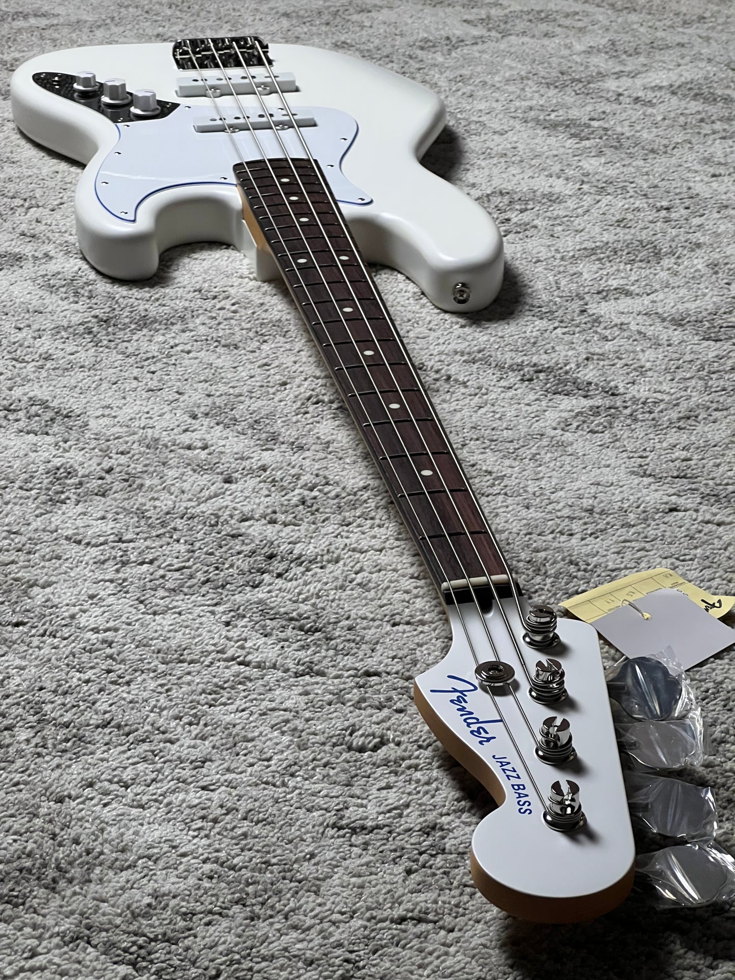 Fender MIJ Limited Jazz Bass with RW FB in Blanc JD25024982