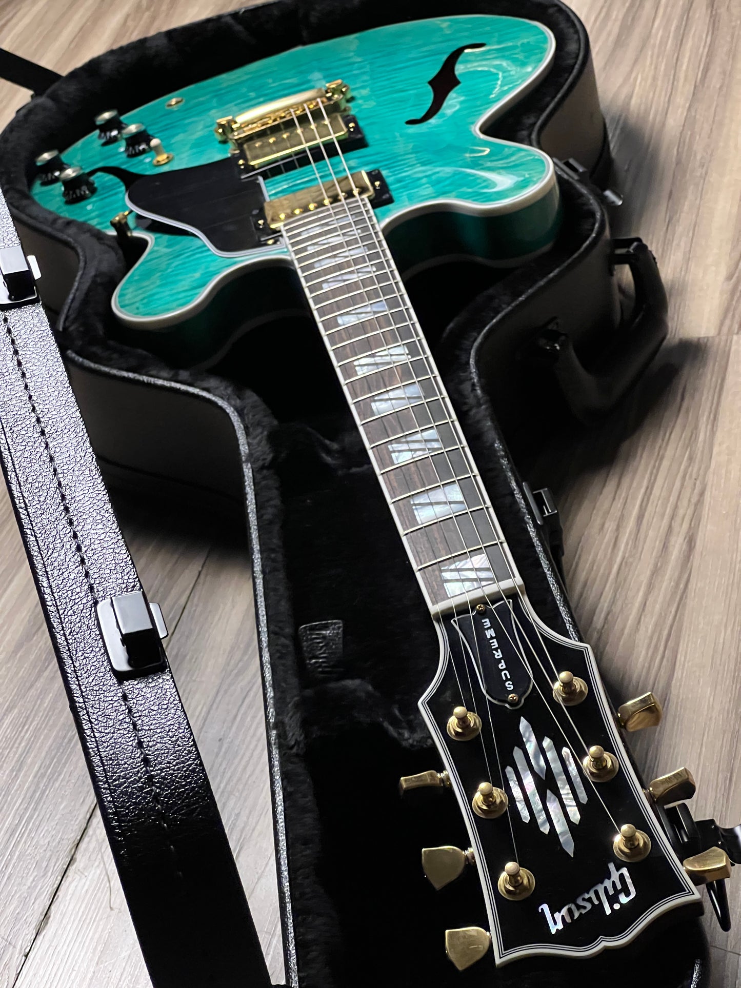 Gibson ES Supreme in Seafoam Green with Case 21624260