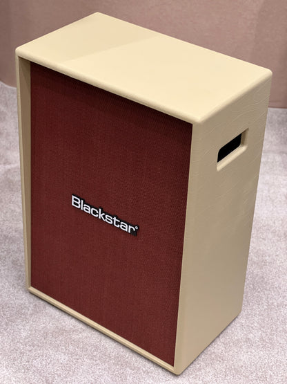 Blackstar Debut 212V Vertical 100-watt 2 x 12-inch Cabinet in Cream