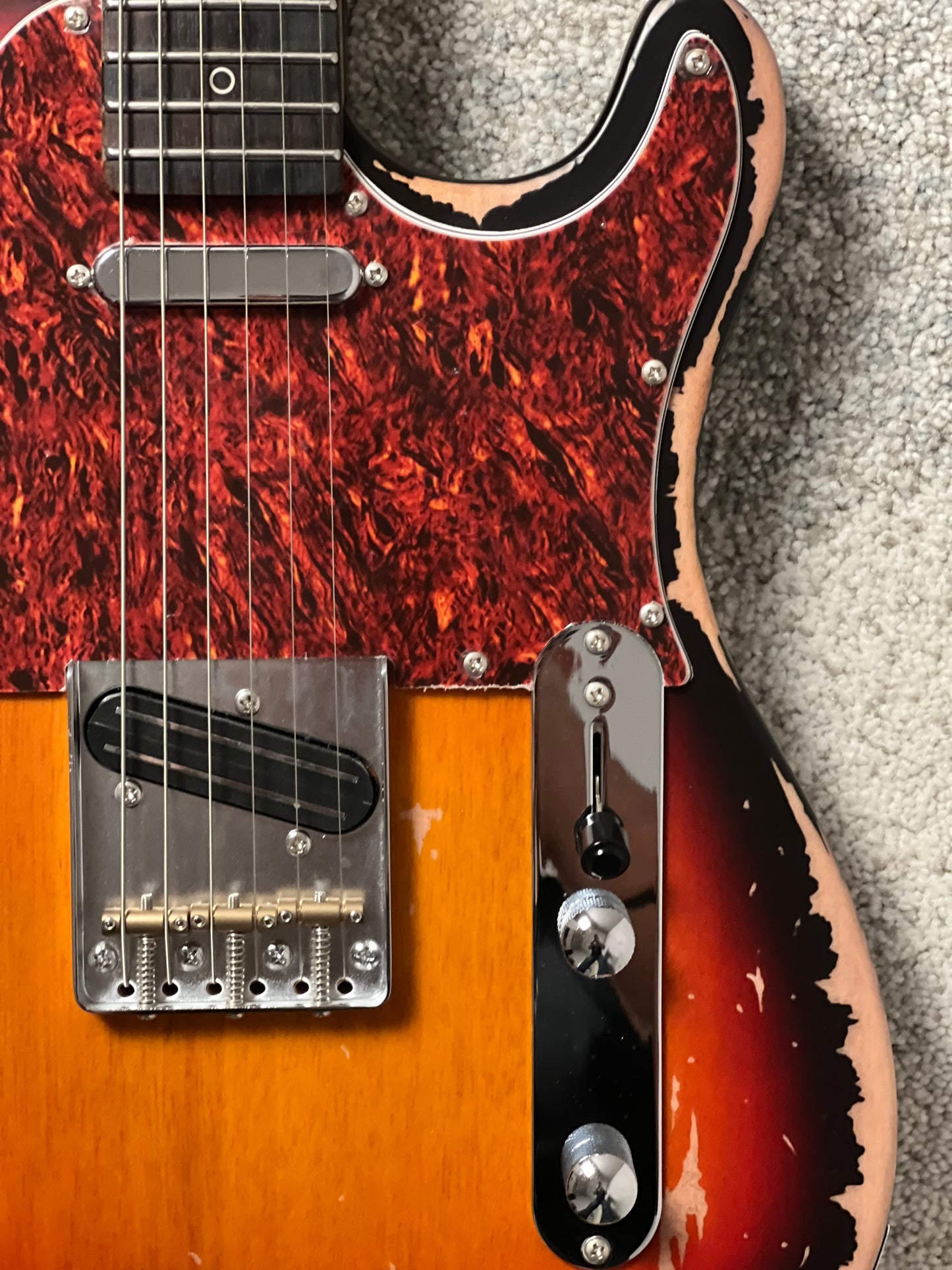 Dhatarattha Performance DTL in 3-Tone Sunburst with RW FB