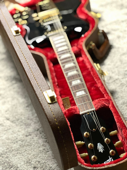 Gibson SG Standard '61 Maestro Vibrola T-Type in Ebony w/Case 232550250