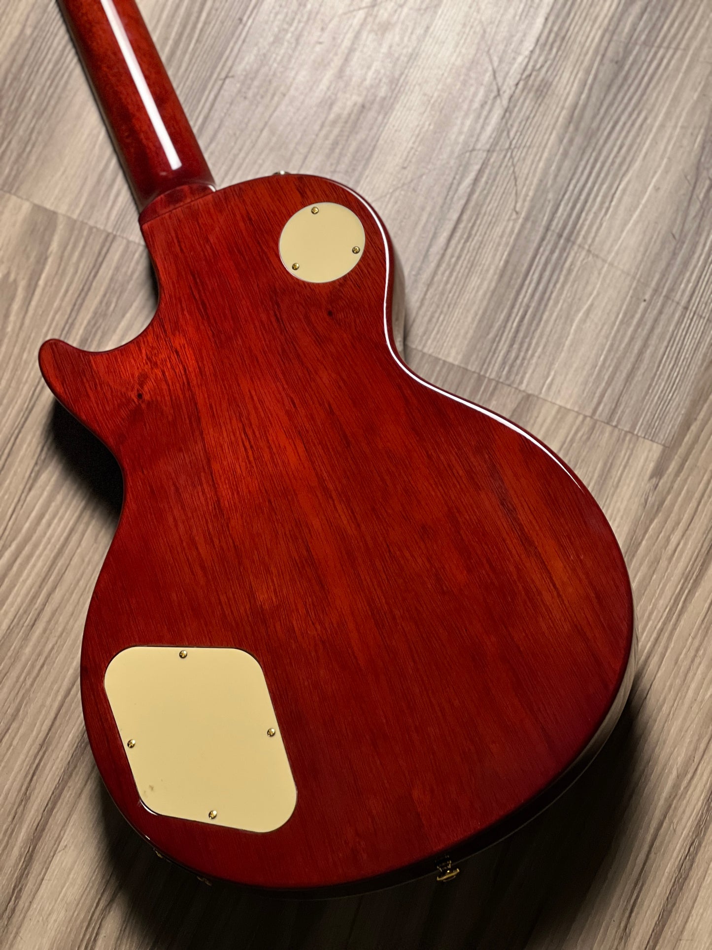 Soloking SLS50QM T3 with 5A Quilt Top in Magenta Surf ML2023070303