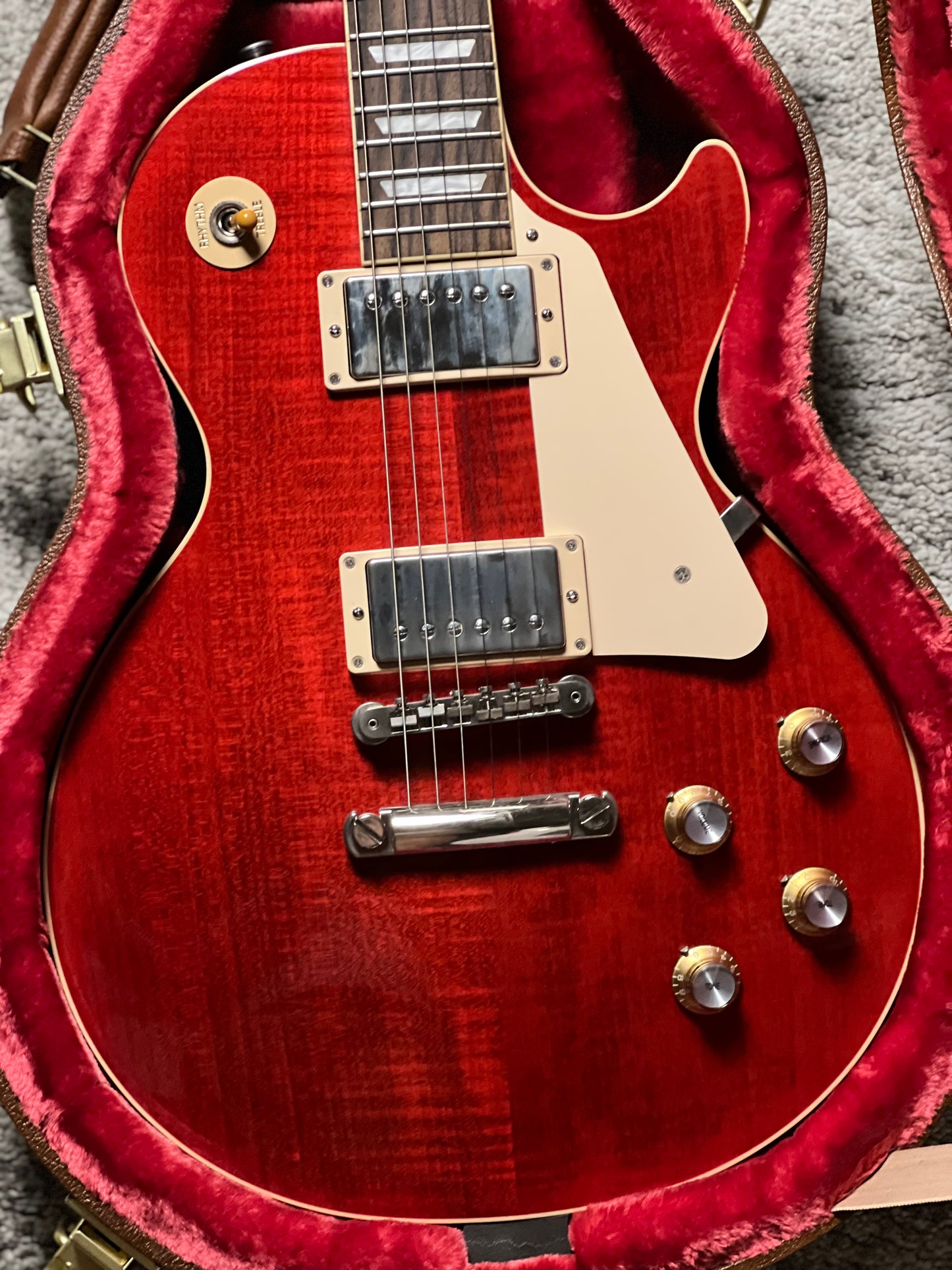 Gibson Les Paul Standard 60s Figured Top in 60s Cherry with Case 228230249
