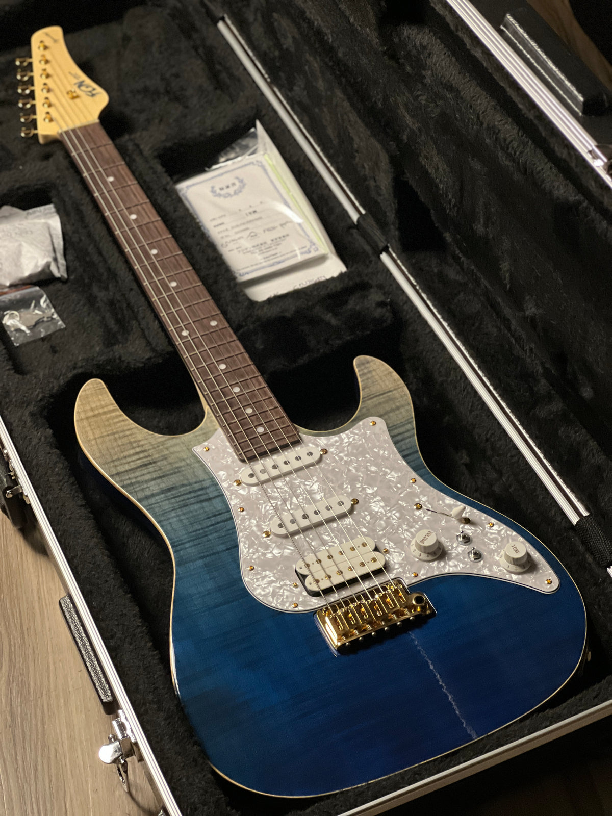 Fujigen FGN Guitars Expert EOS Odyssey in Navy Blue with Hardshell 