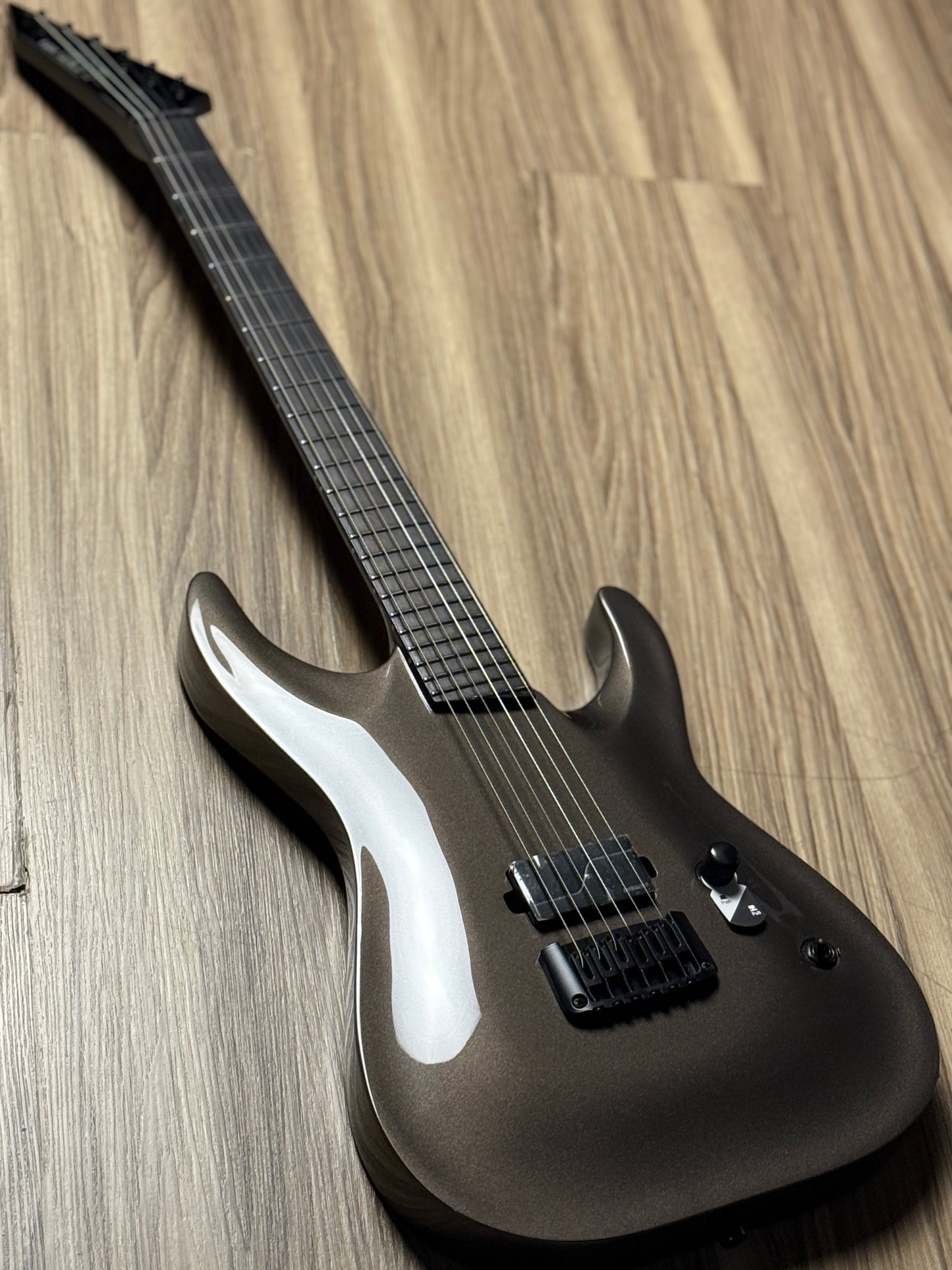 ESP LTD Mick Thomson MT-1 Signature in Obsidian Metallic –