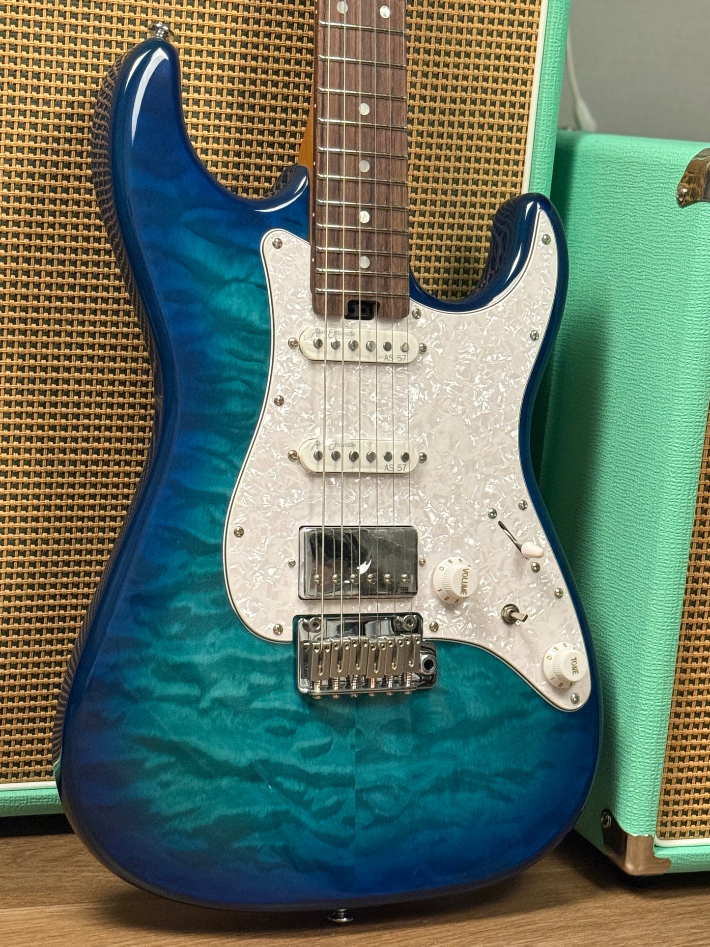 Soloking MS-1 Classic 22 HSS Quilt with Rosewood FB in Aquamarine Nafiri Special Run