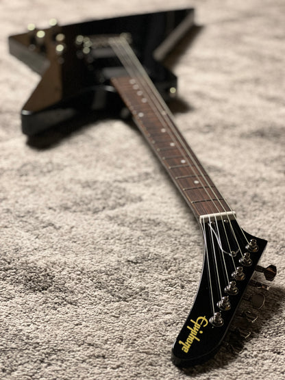 Epiphone Explorer 80s-EMG in Ebony w/Gigbag