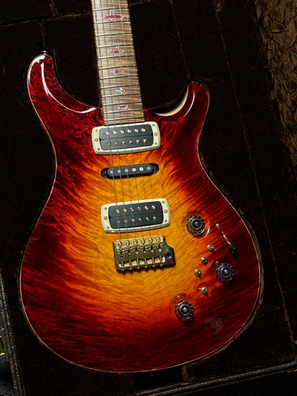 PRS Private Stock Modern Eagle V Piezo in Dragon's Breath Glow 327530