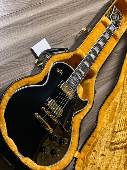 Gibson Les Paul Custom Ebony Fingerboard Gloss in Ebony w/ Case CS 404473