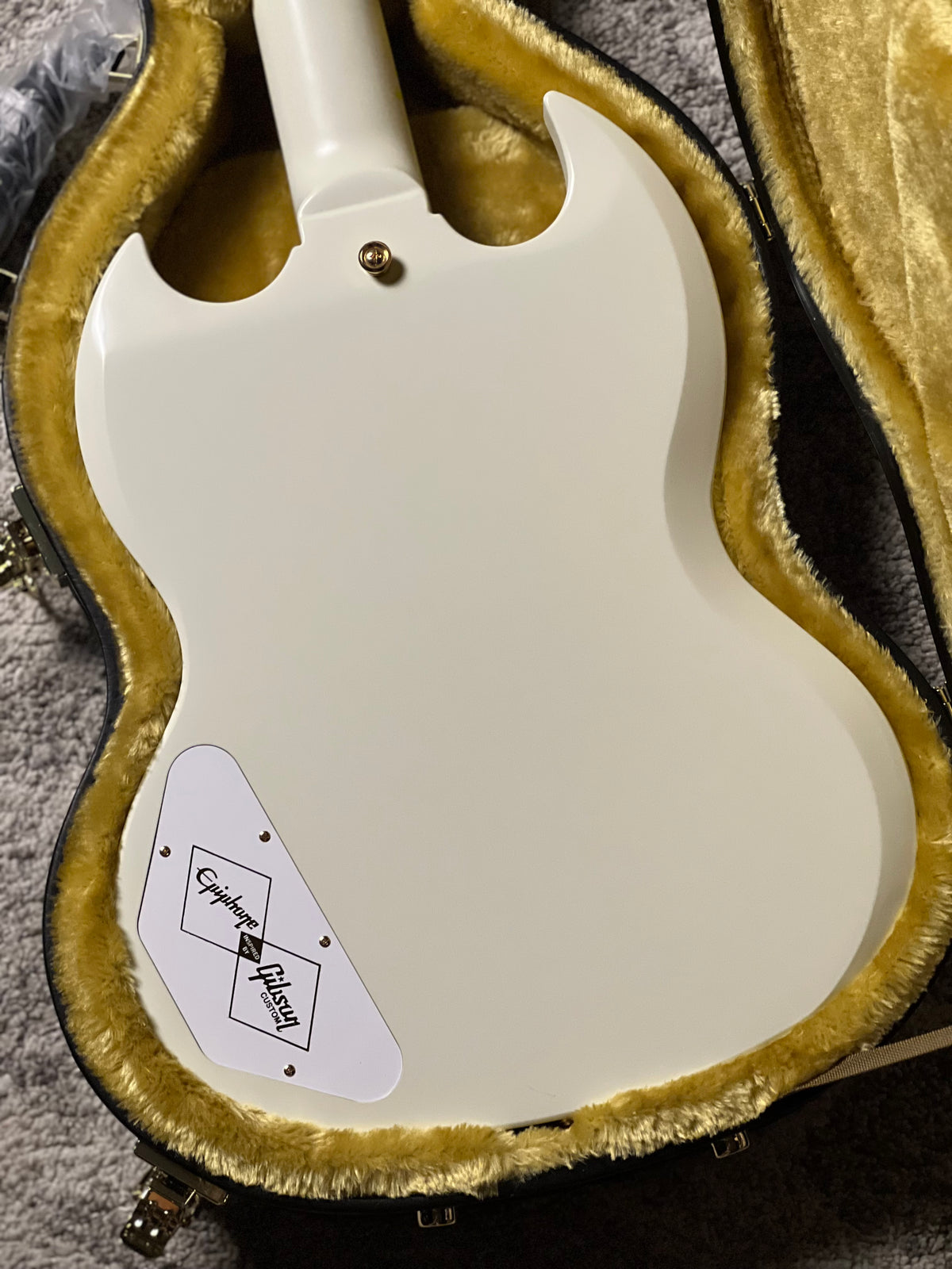 Epiphone 1963 Les Paul SG Custom With Maestro Vibrola in Classic White 26031520675