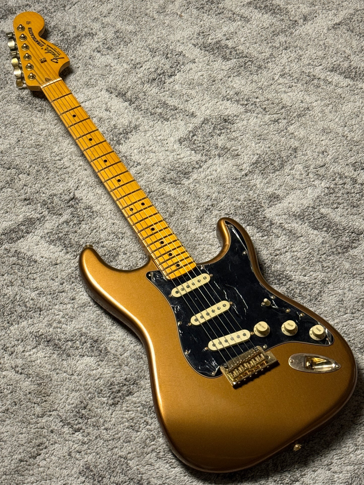 Fender Limited Edition Bruno Mars Stratocaster with Maple FB in Mars Mocha US23065234