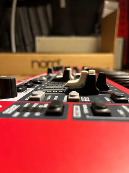 Nord Synthesizer Keyboard Electro 6D 73