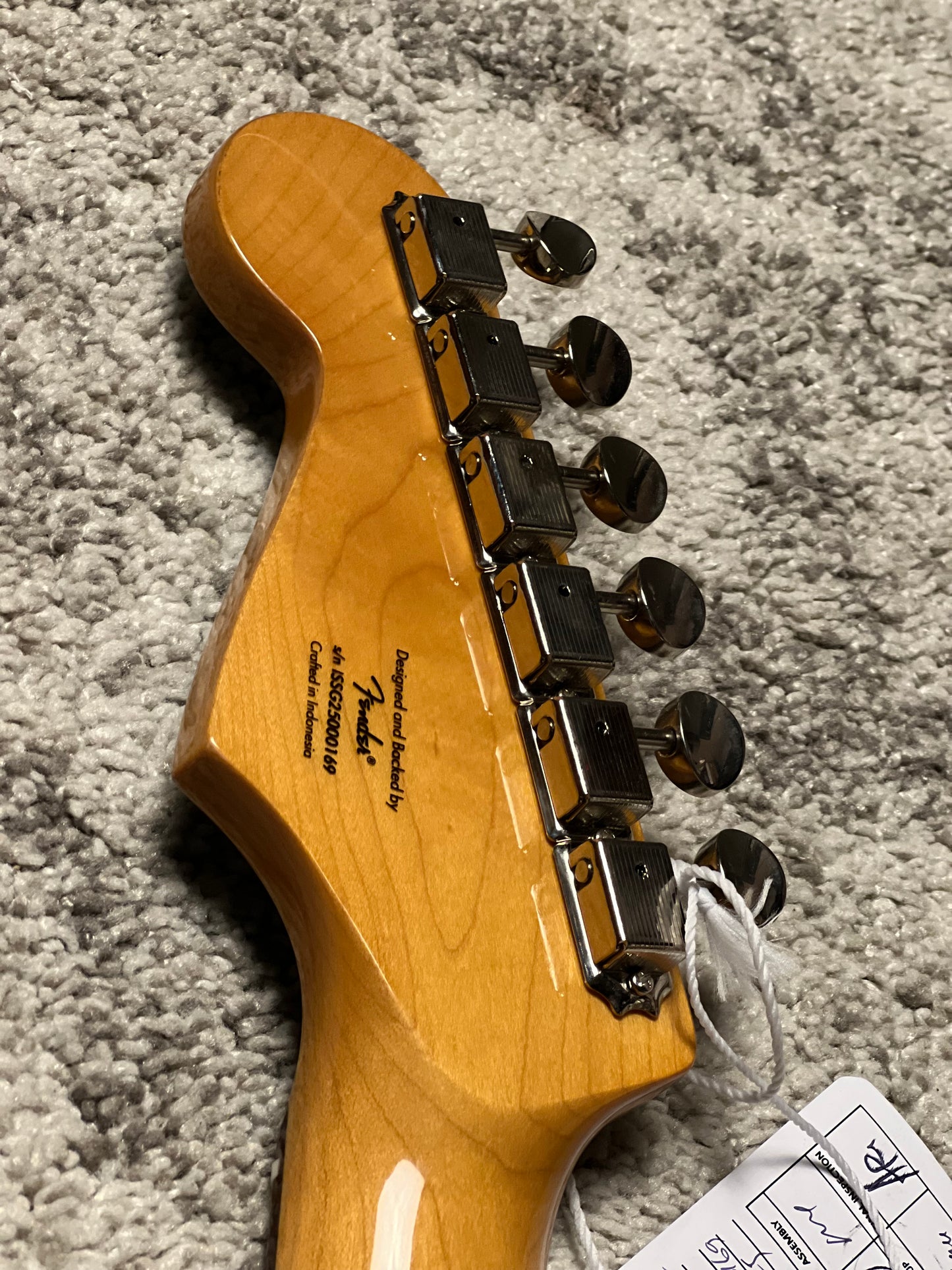 Squier FSR Classic Vibe 60s Stratocaster HSS Electric with Laurel FB in Ice Blue Metallic