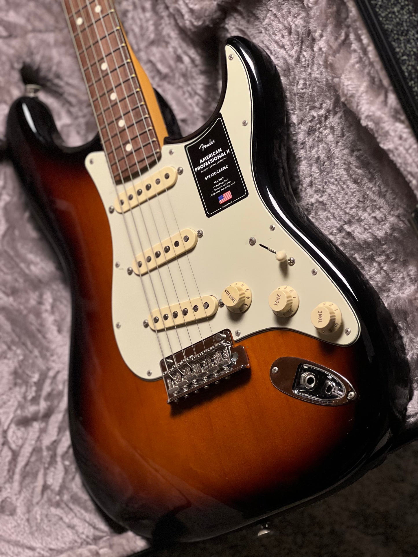Fender American Professional II Stratocaster with RW FB in Anniversary 2-Tone Sunburst