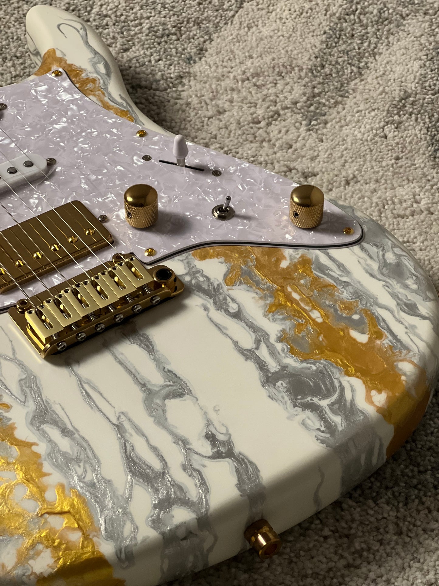 SLX X Dhatarattha Custom DST in White Shmear with Maple FB