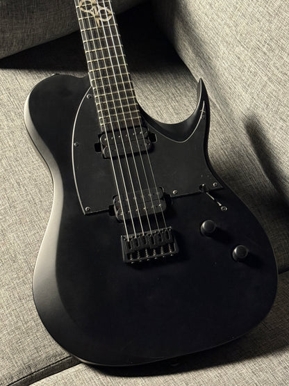 Solar T2.6C in Carbon Black Matte