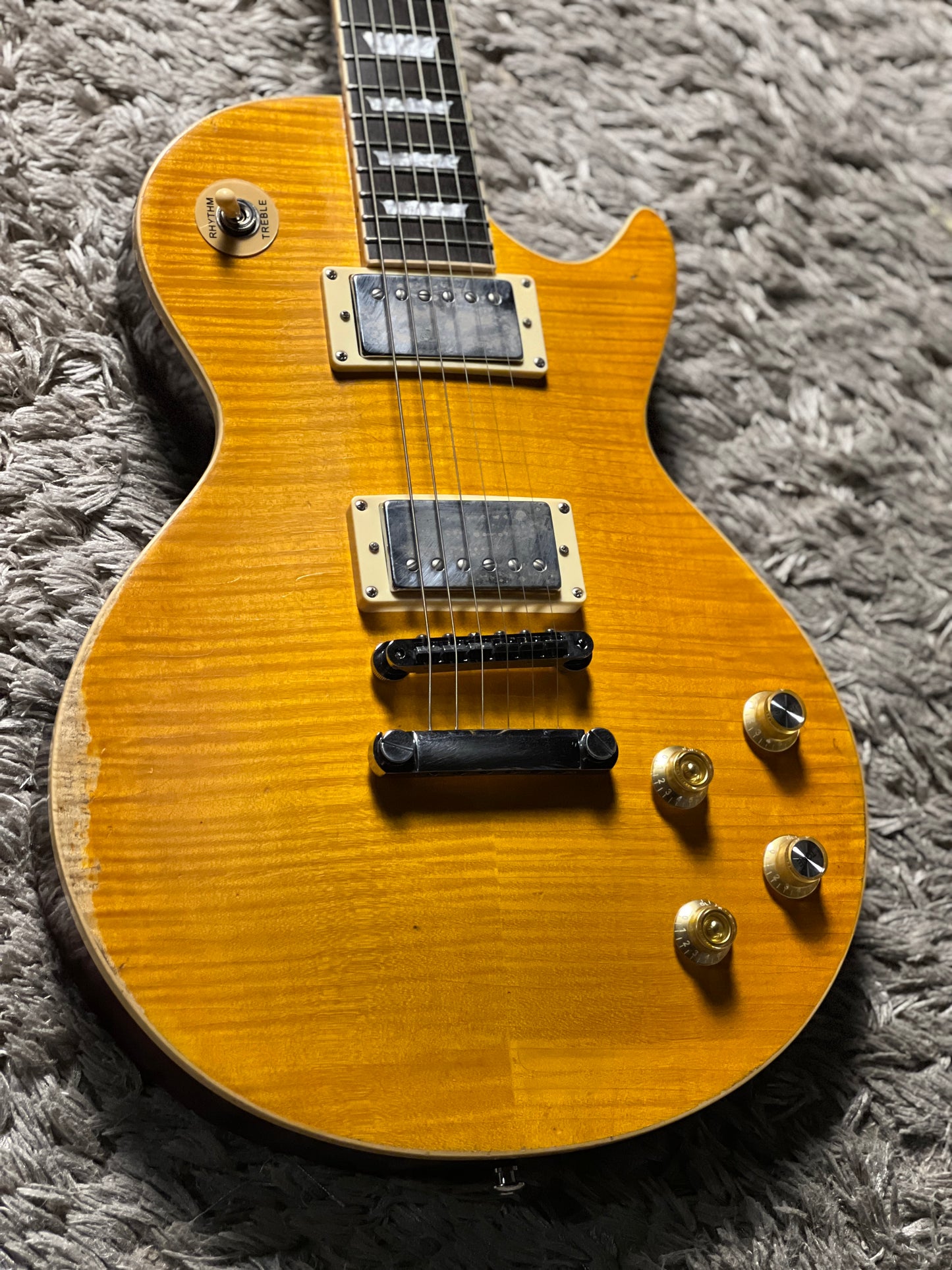 SLX Eagle Antique in Dirty Lemon with Nitrocellulose Lacquer (Medium Relic)