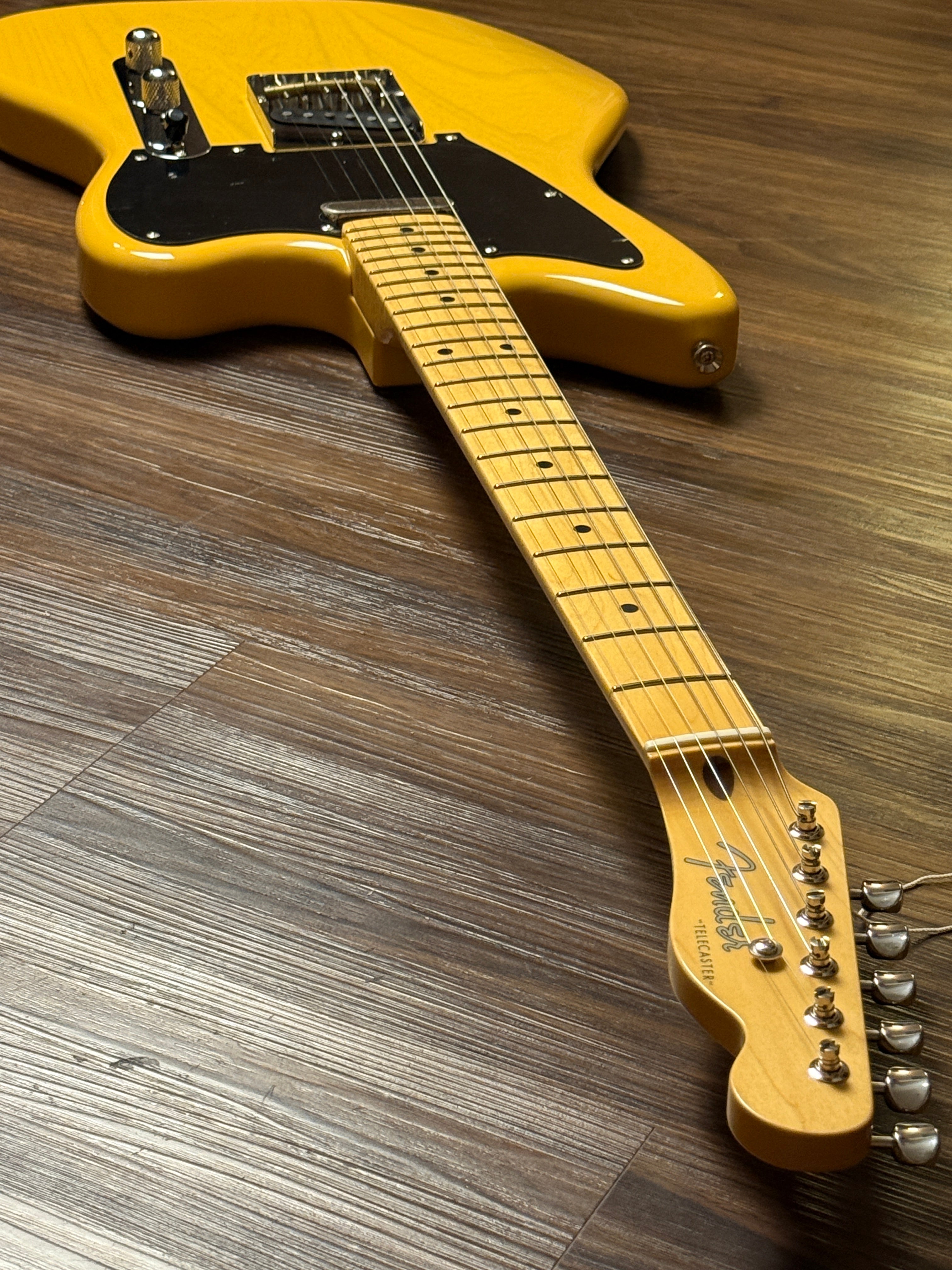 Fender Japan Offset Telecaster with Maple FB in Butterscotch