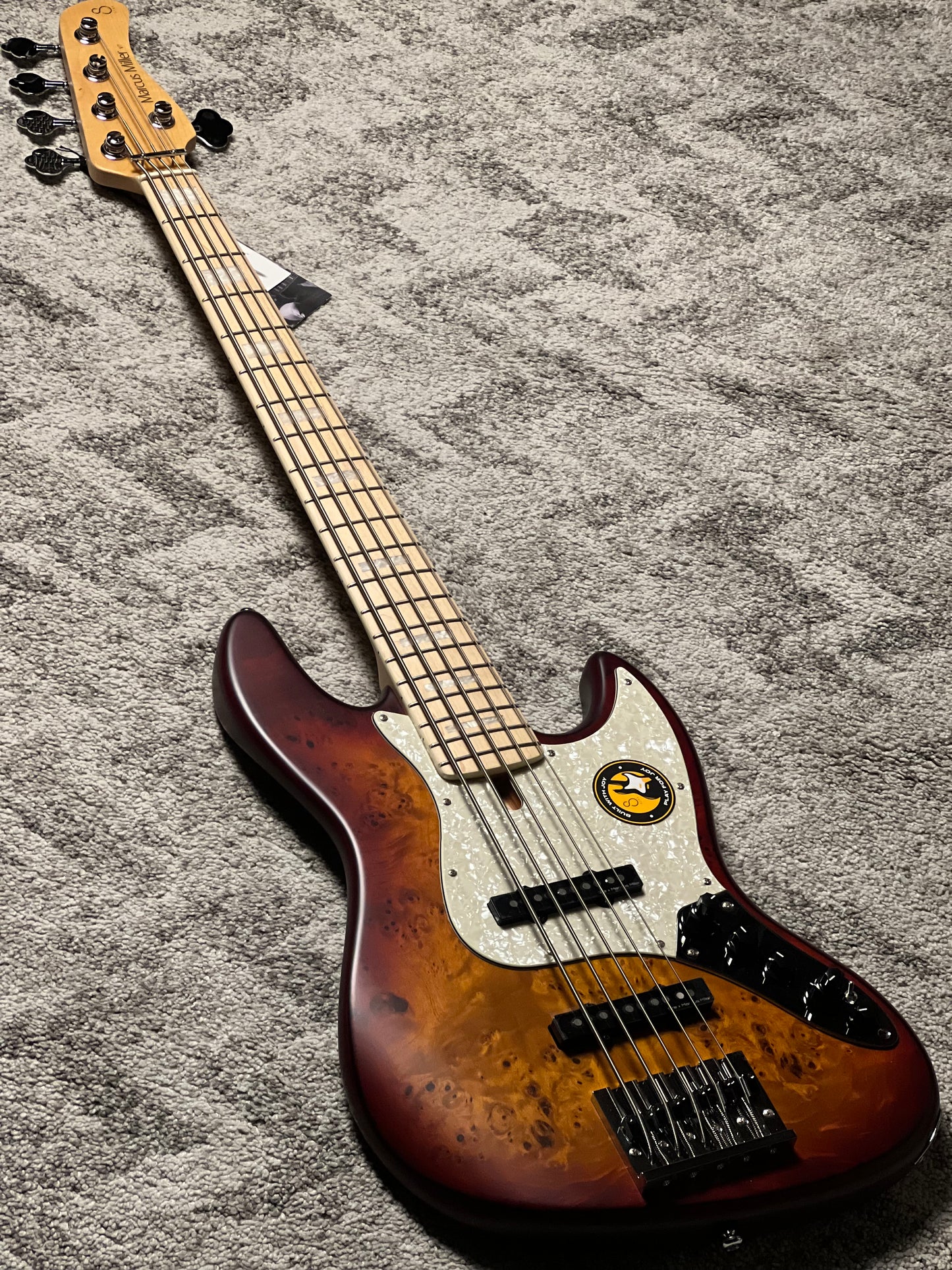 Sire Marcus Miller V7 Swamp Ash Reissue 5-string in Tobacco Sunburst