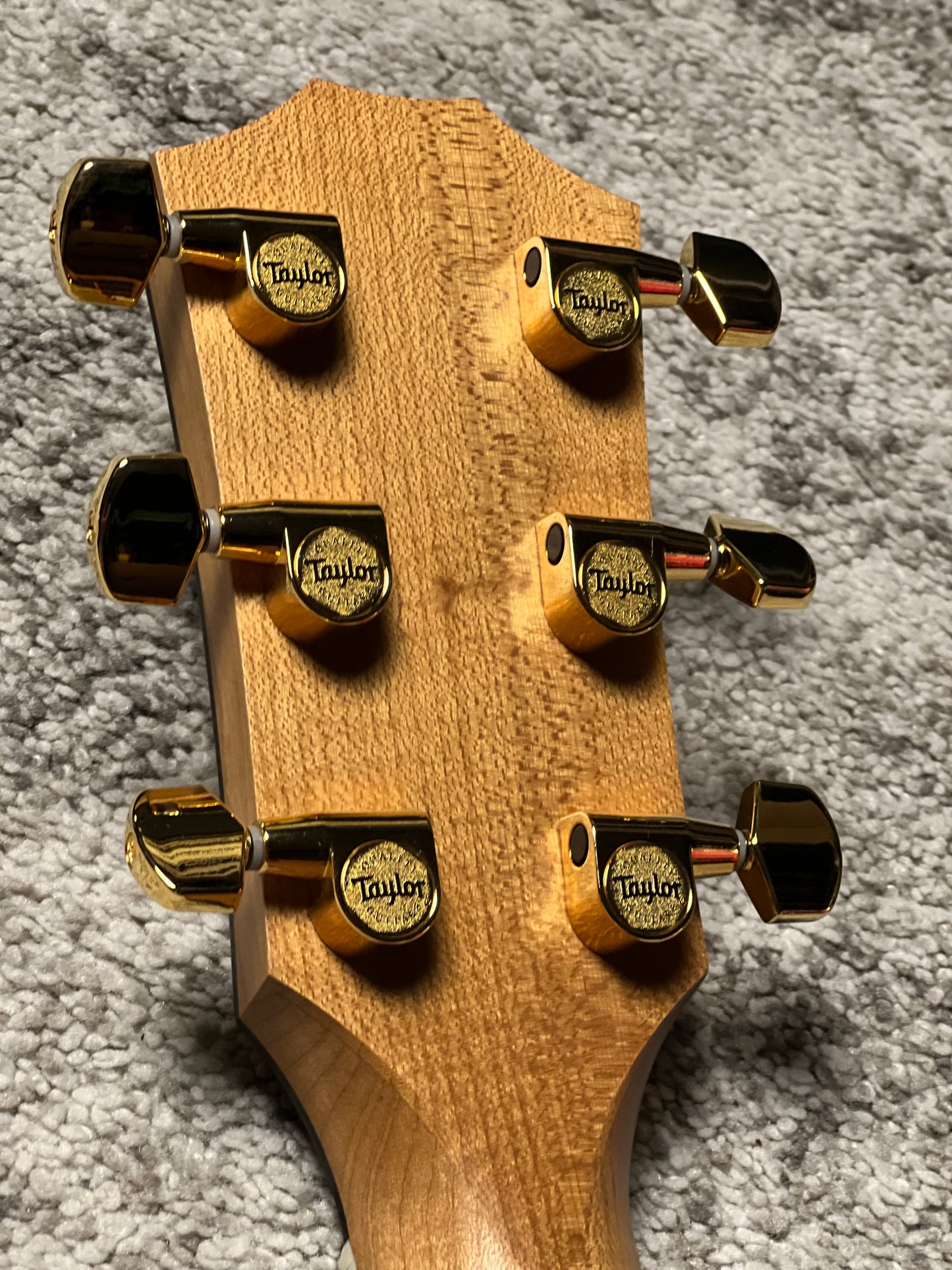 Taylor Sunset Blvd 114ce-S in Shaded Edge Burst Top w/Bag