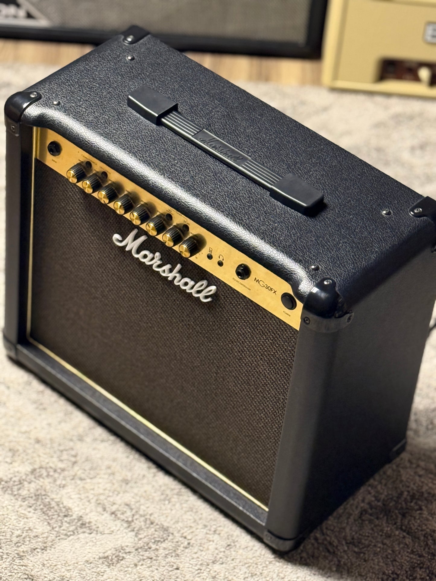 Marshall MG30GFX 30-Watt 1x10 Inch Combo Amp with Effects (USED)