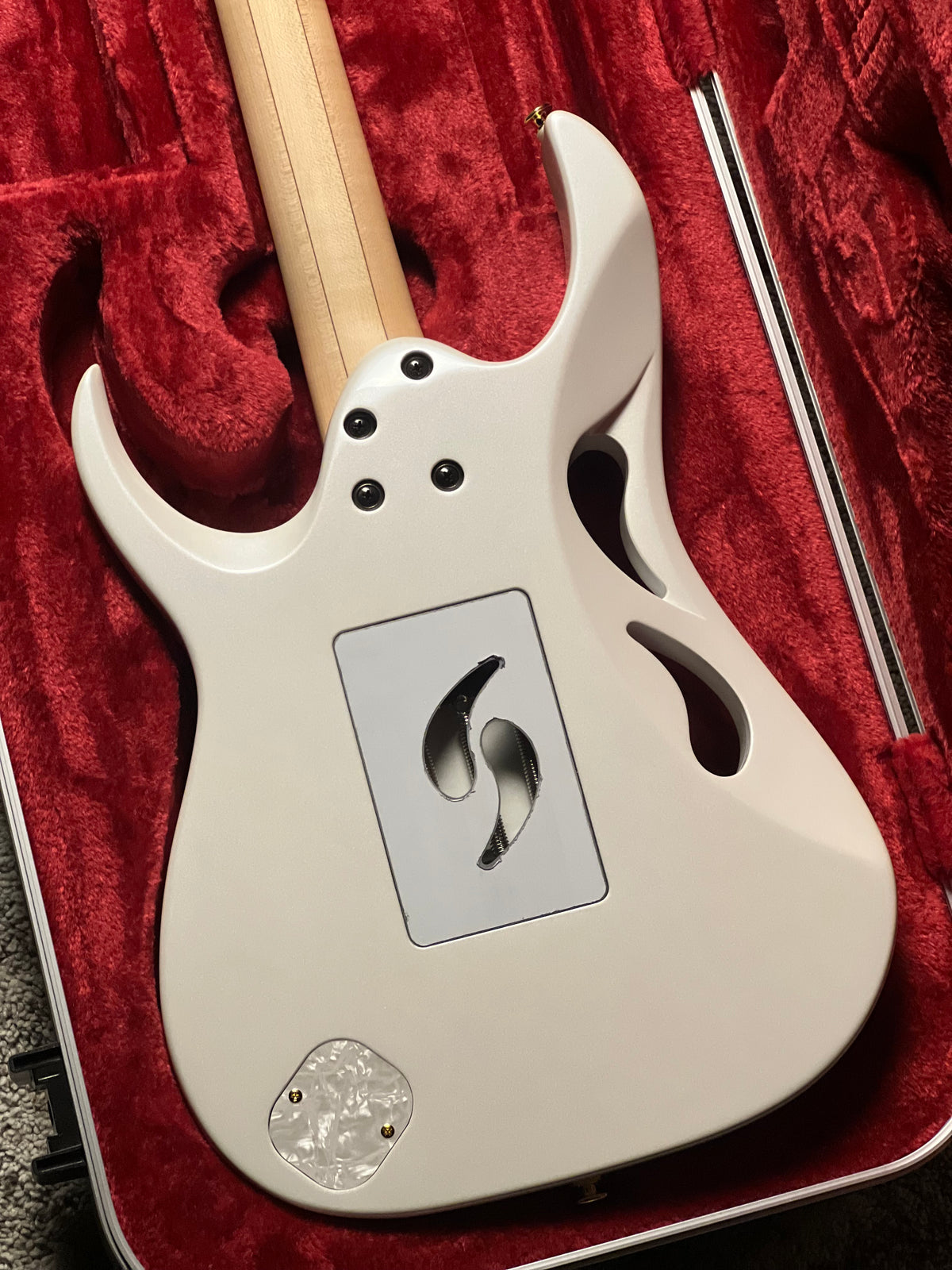 Ibanez Steve Vai Signature PIA Guitar in Stallion White F2515779