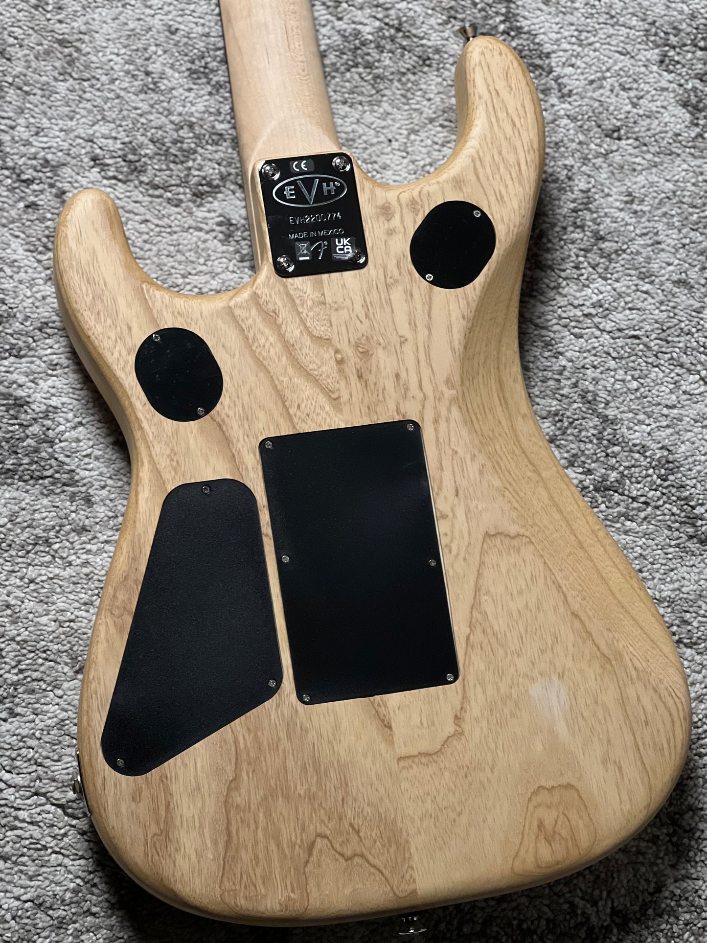 EVH 5150 Series Deluxe Ash with Ebony FB in Natural