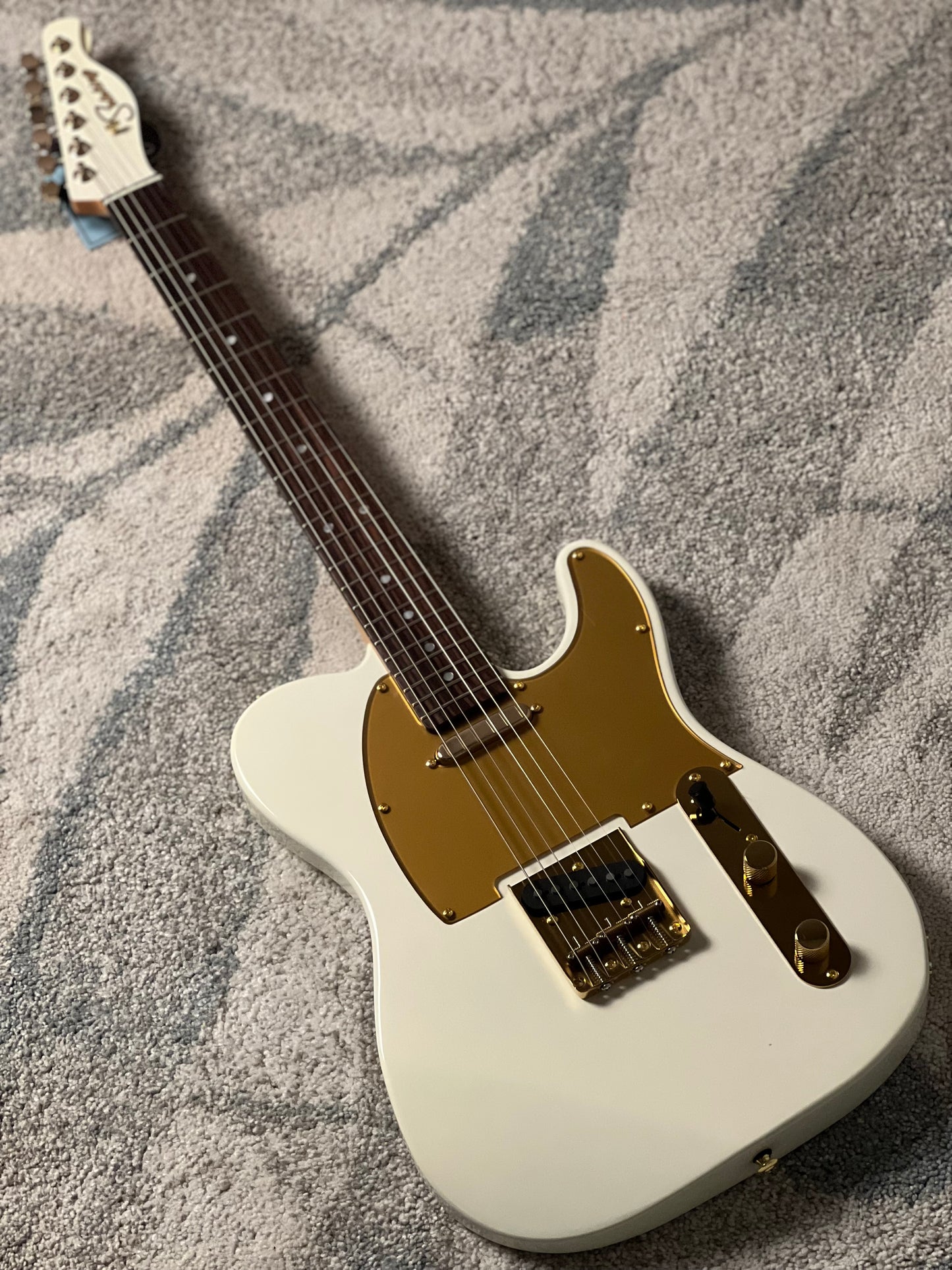 Soloking MT-1 Tribute 60s with Rosewood FB in Vintage White with Gold Hardware